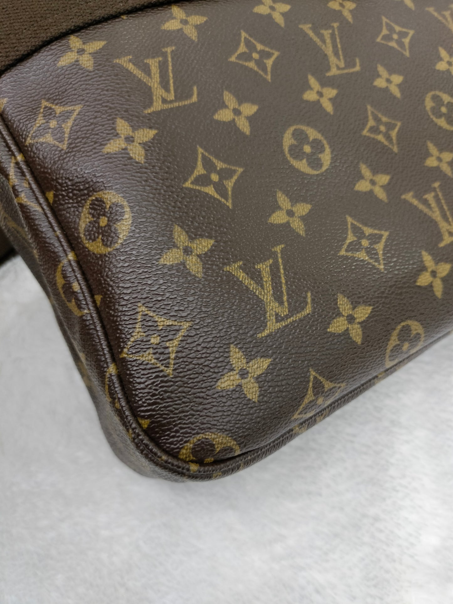 LV Sac Bosphore Monogram 2005