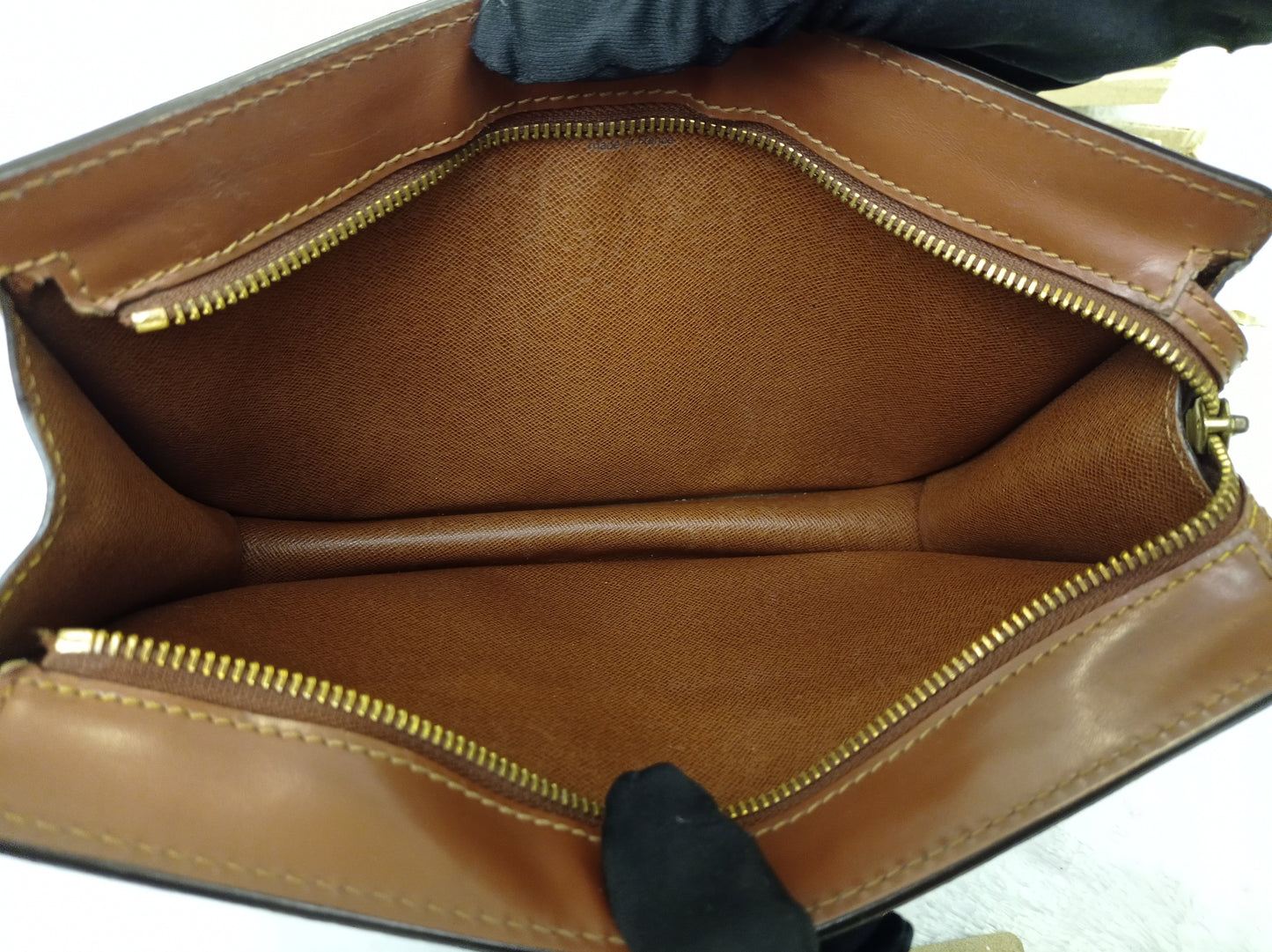 LV Pochette Homme Monogram Vintage