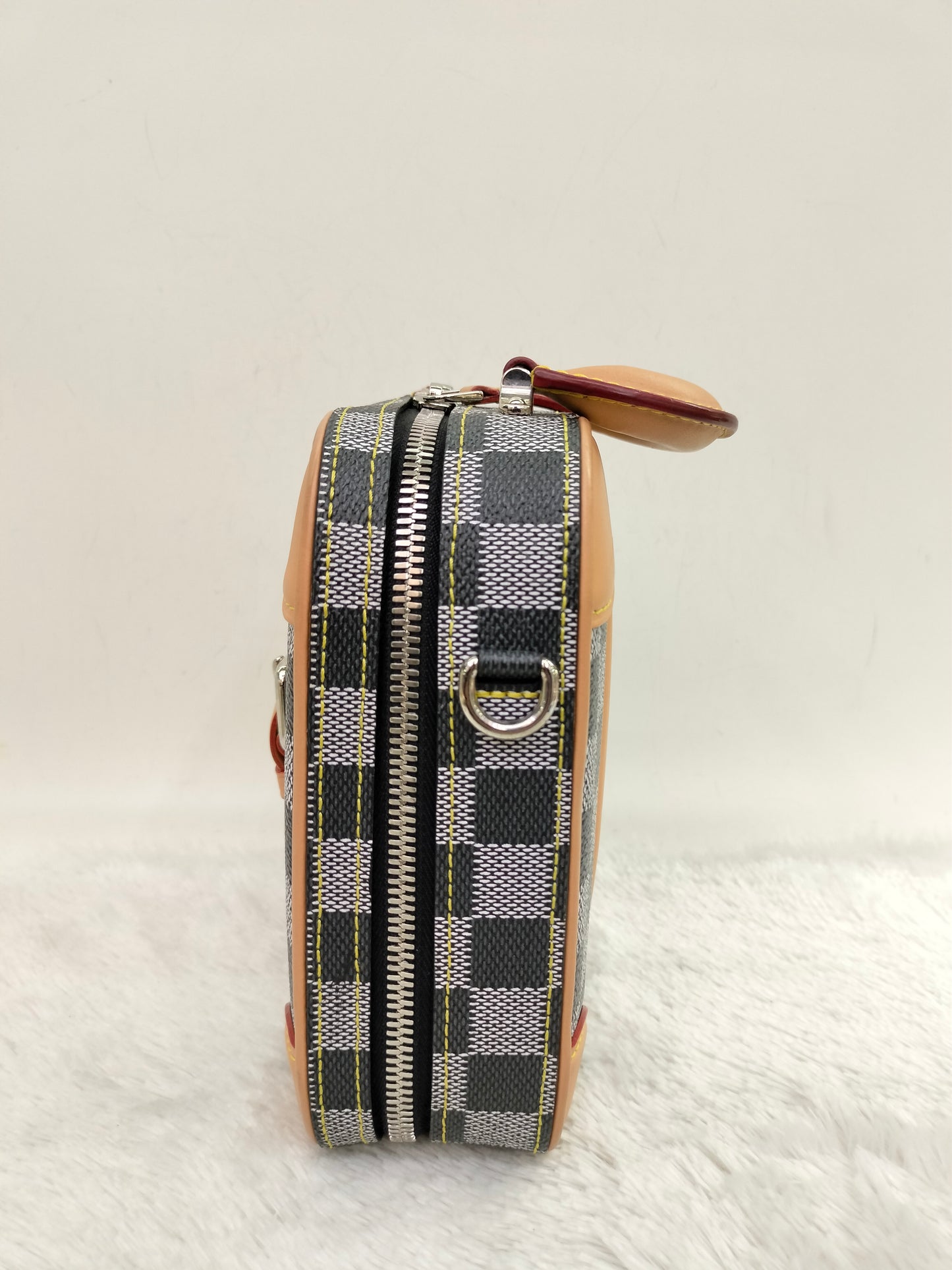 LV Valisette Vertical Damier Colour Noir 2019