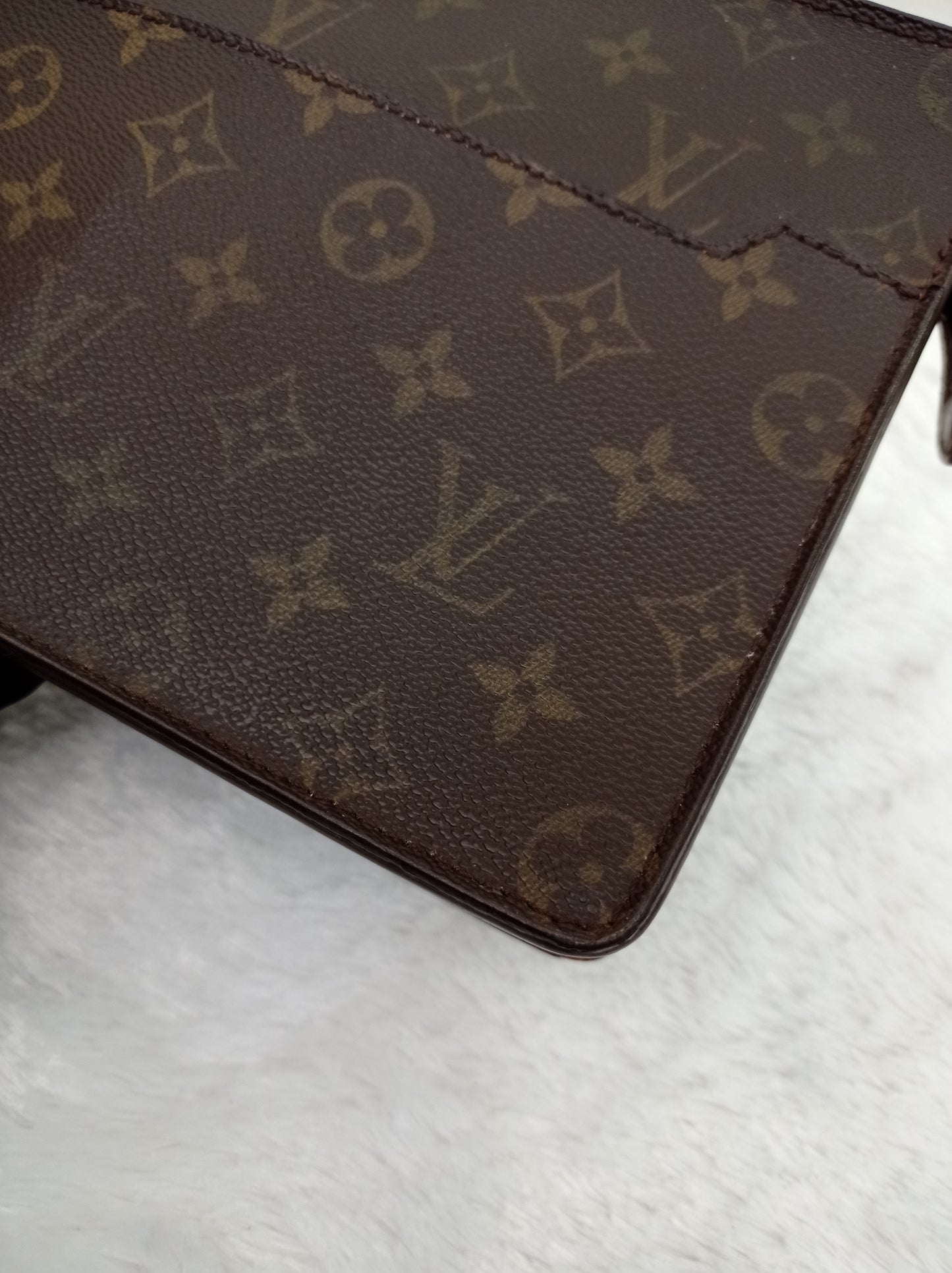 LV Pochette Homme Monogram Vintage