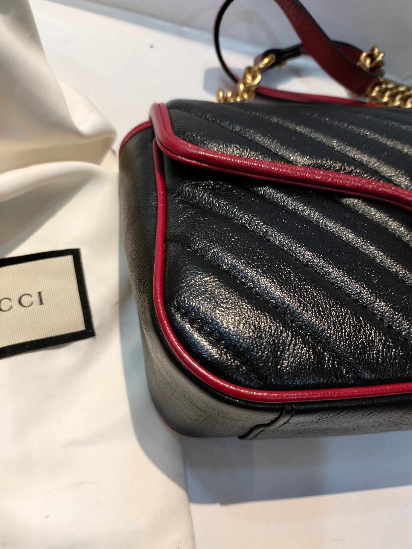 Gucci Marmont Small Black Red GHW