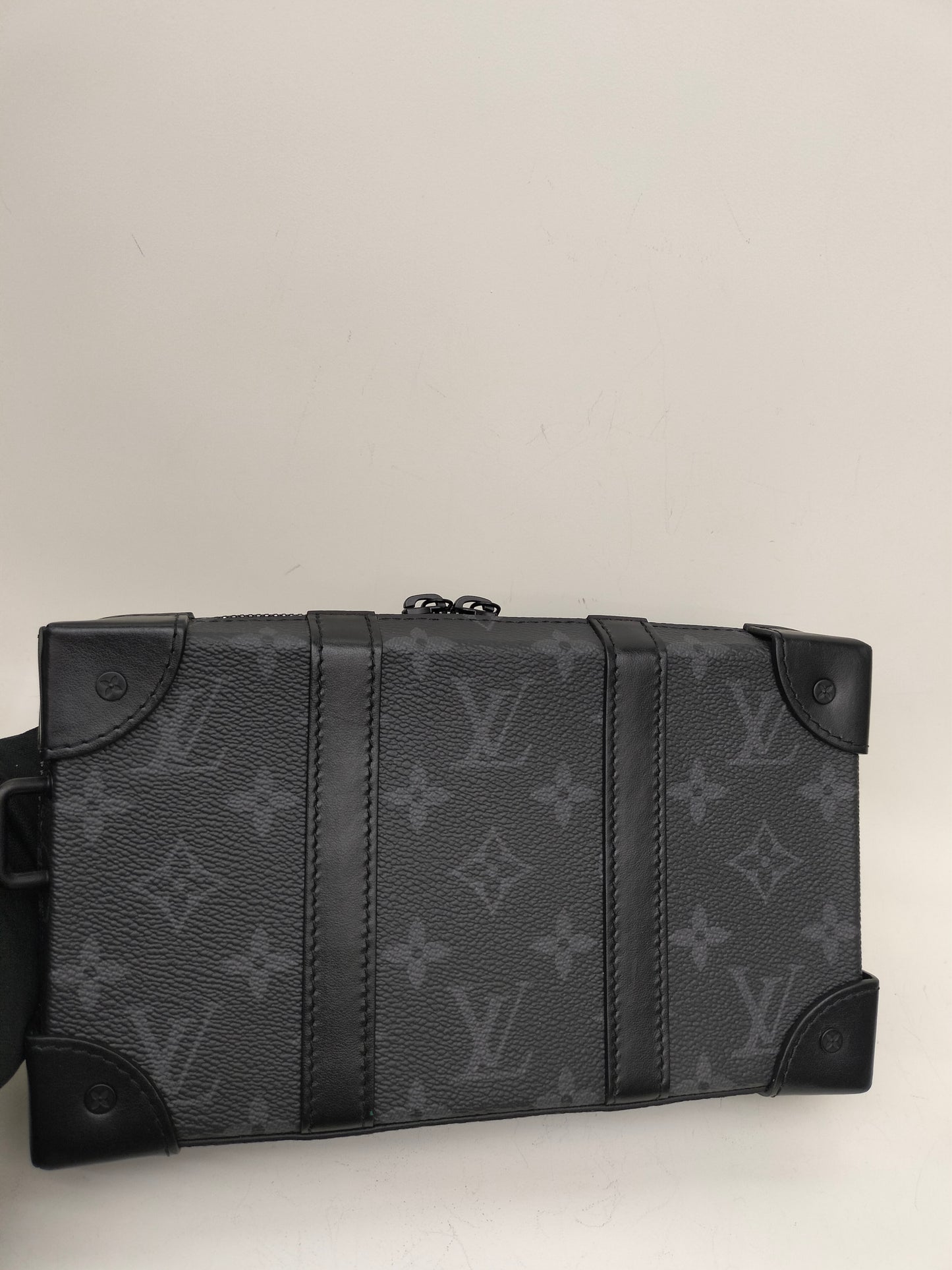 LV Soft Trunk Wallet Monogram Eclipse (CHIP)