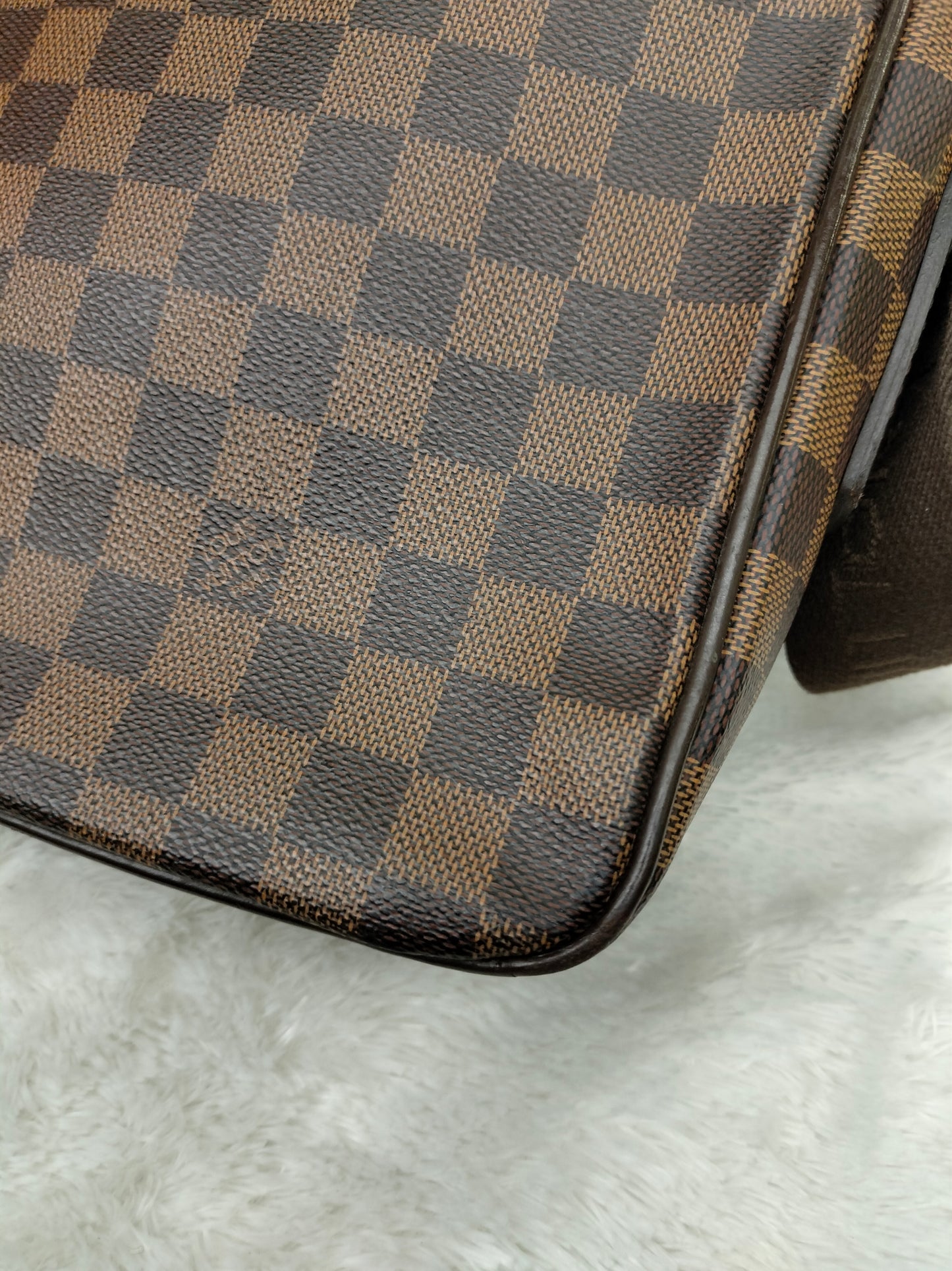 LV Shelton MM Damier 2012