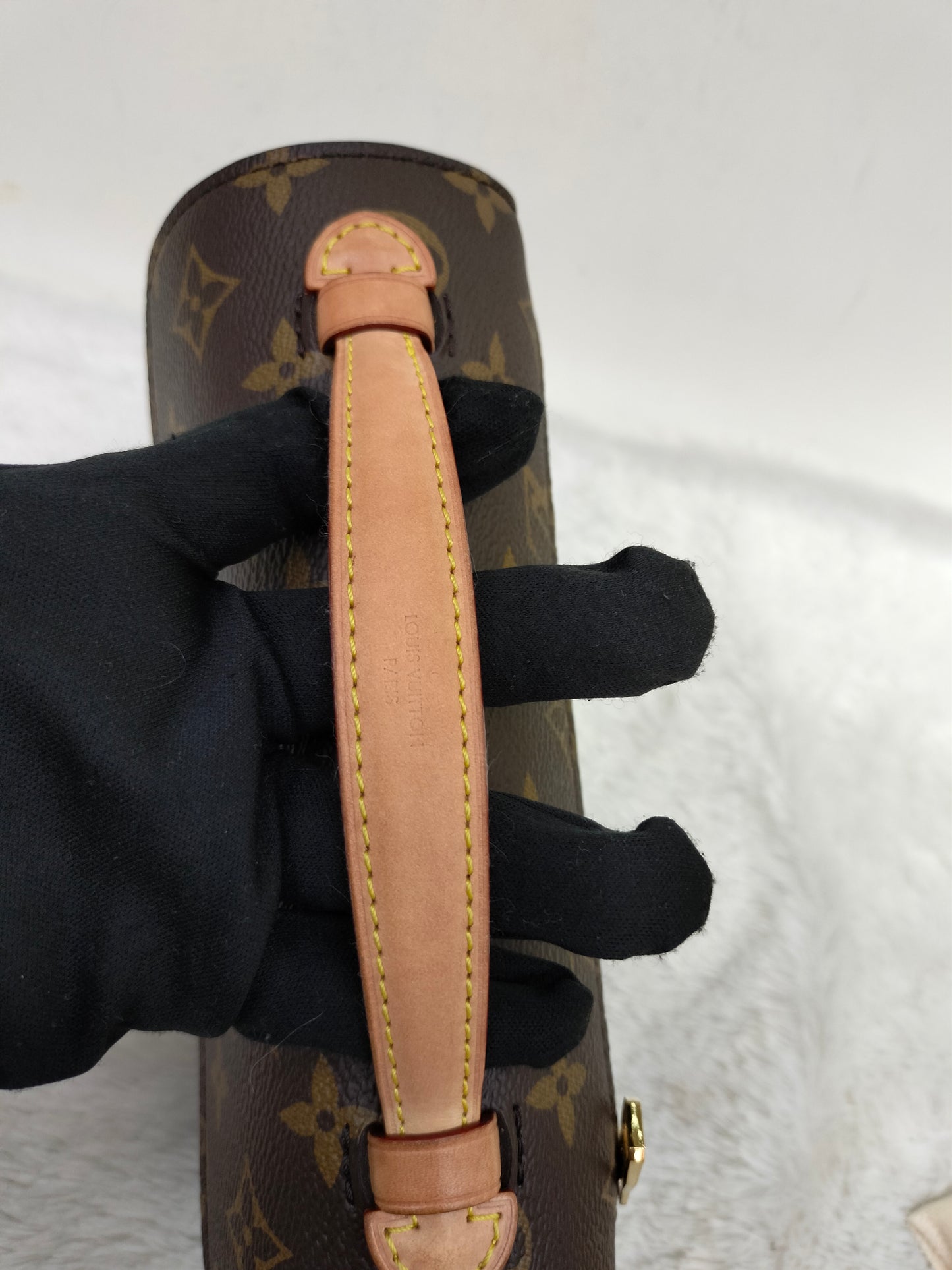 LV Pochette Metis East West Monogram 2023 (CHIP)