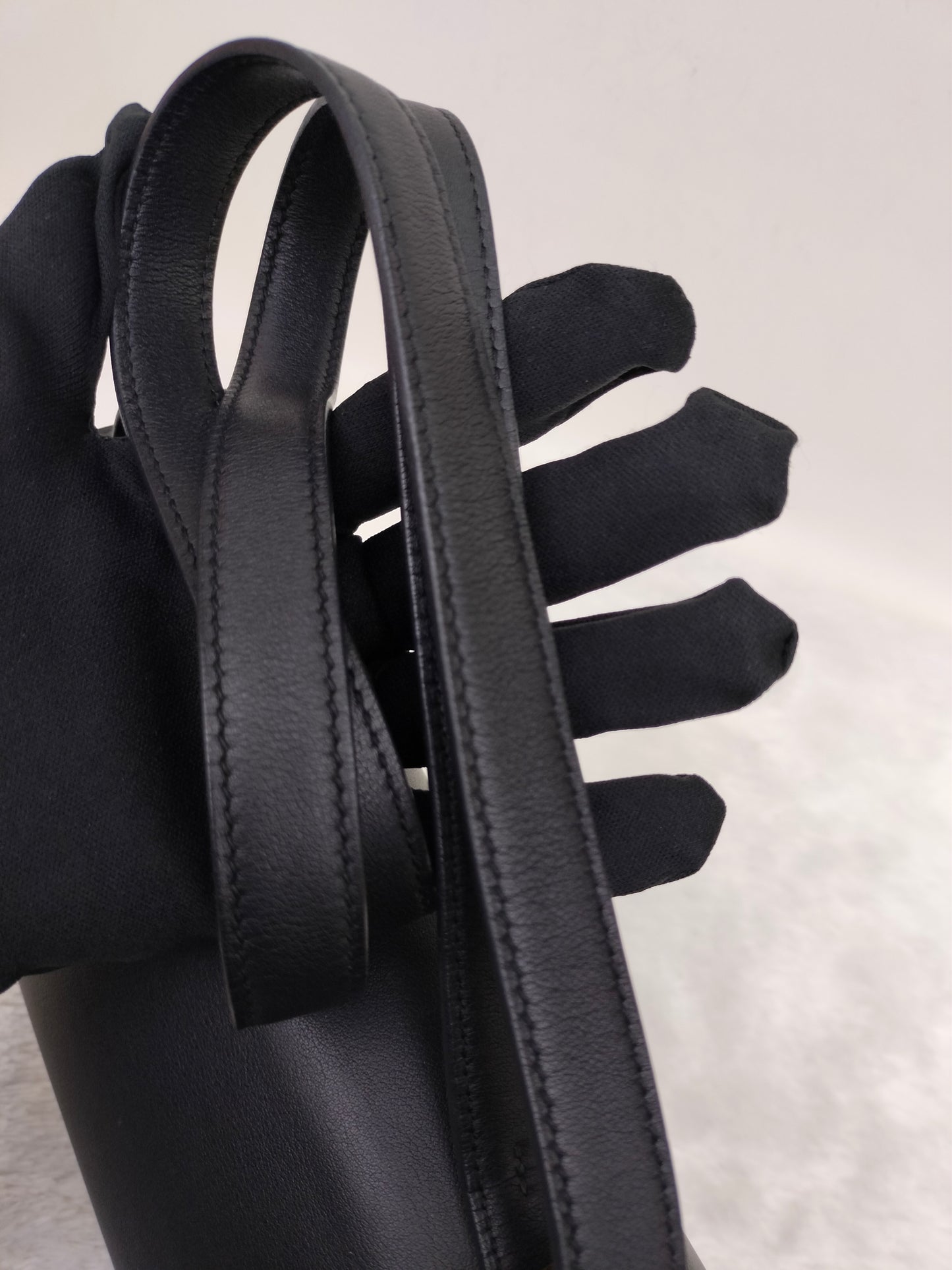 C24 HSS Evercolour Black RH GHW #A