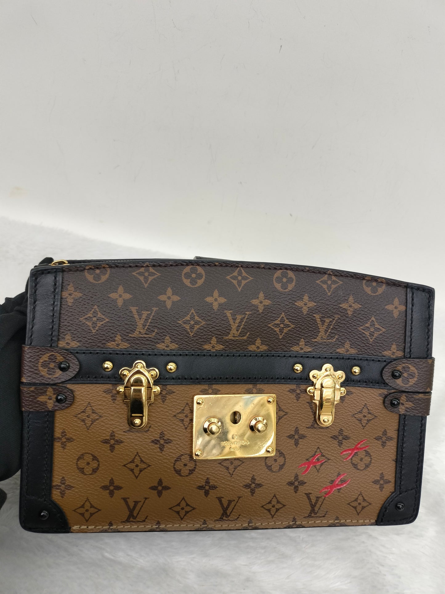 LV Trunk Clutch Monogram Reverse 2018