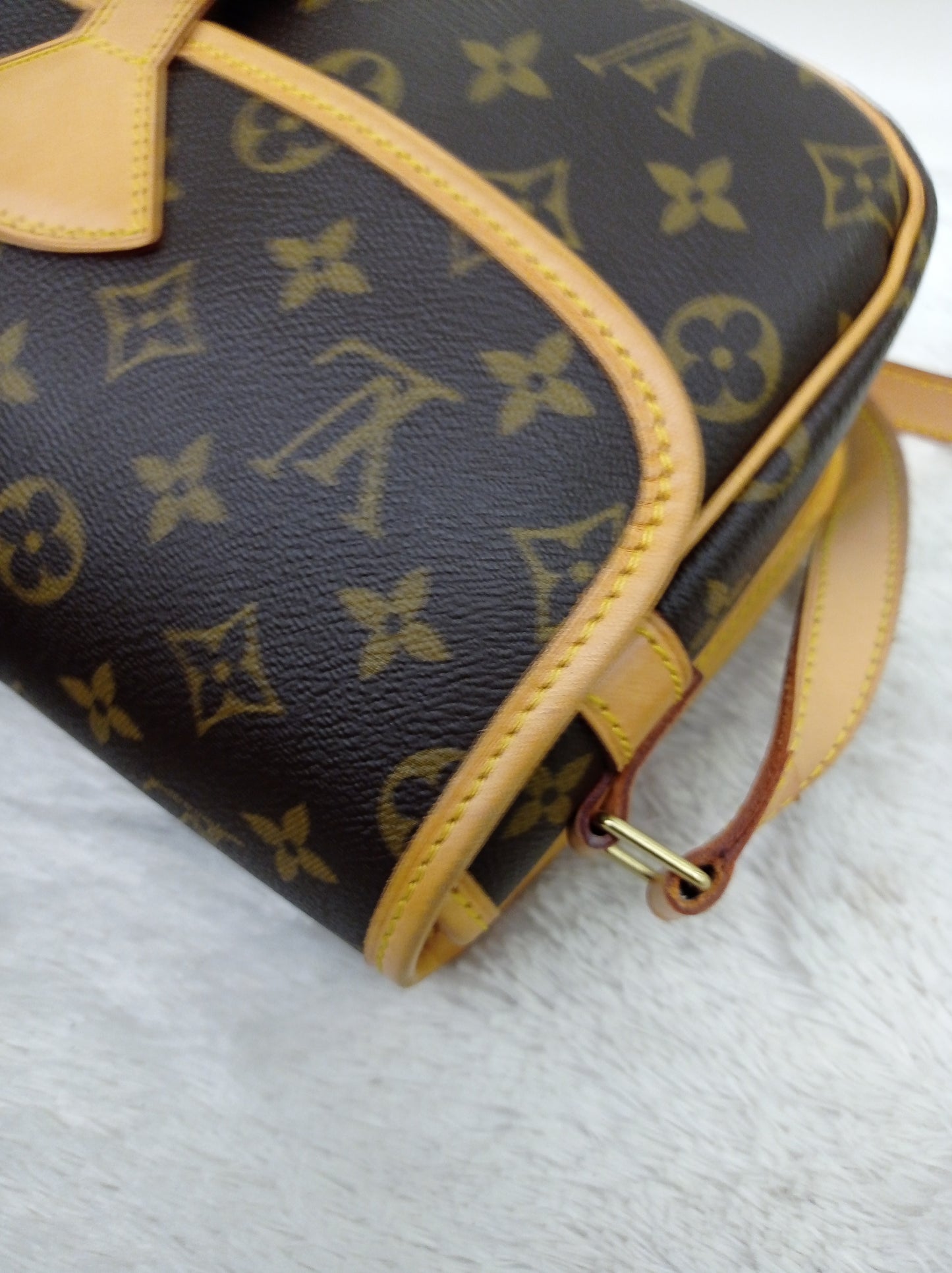 LV Sologne Shoulder Monogram