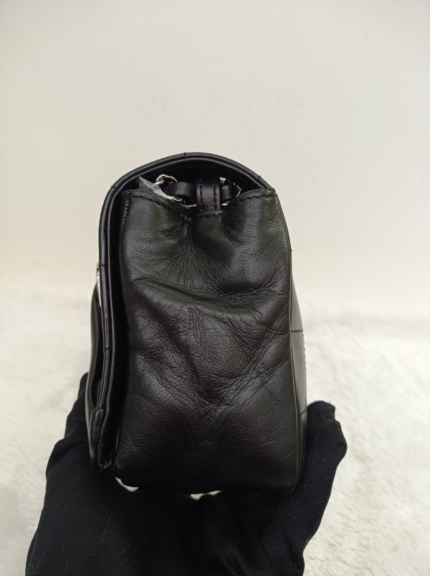 Chanel Small Flap Kiss Lock Lamb Black SHW #10