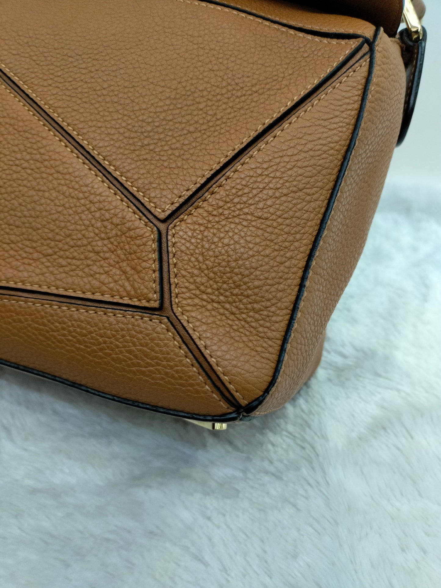 Loewe Puzzle Medium Grained Tan GHW 2018