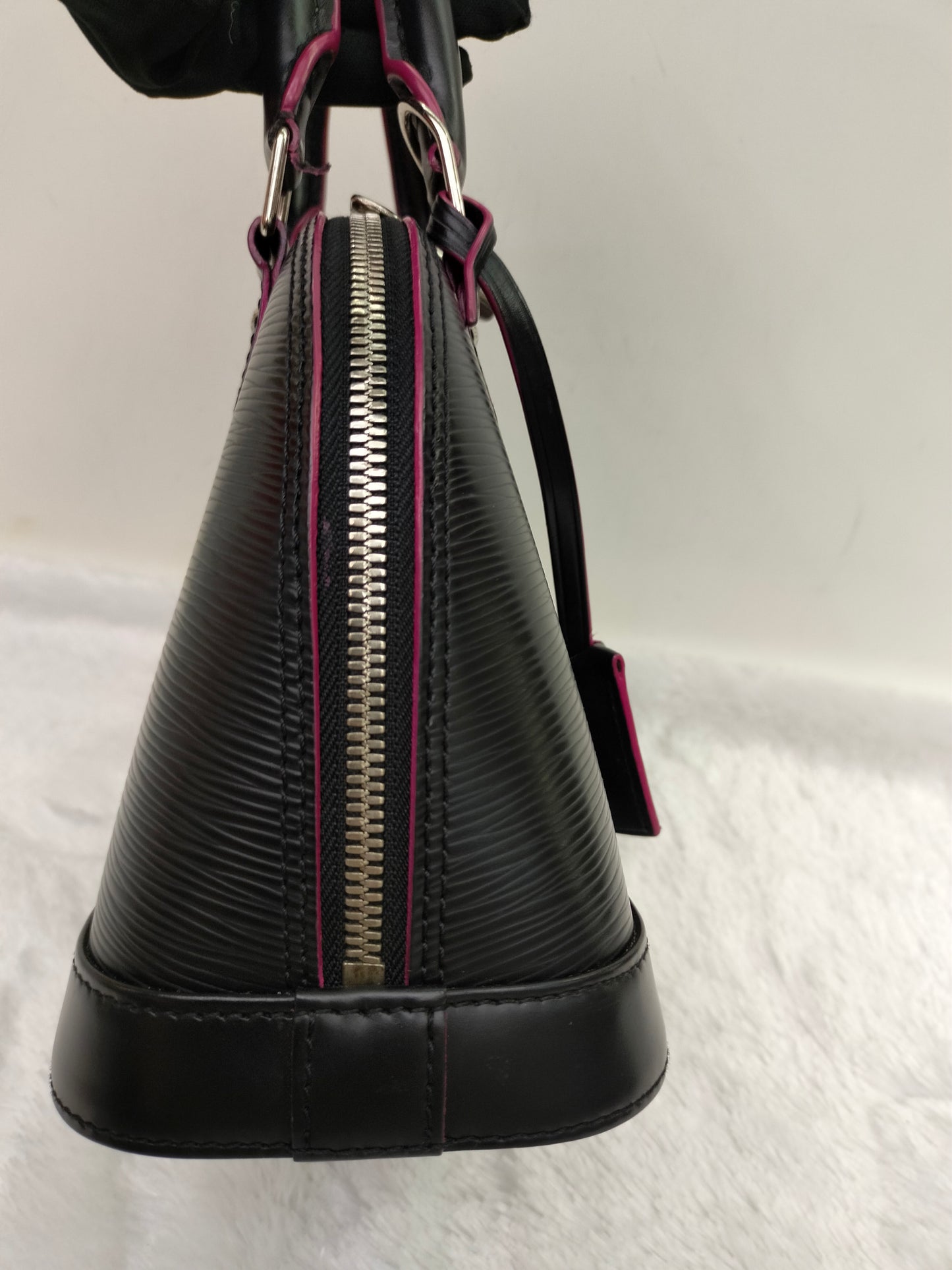 LV Alma BB Epi Black Pink 2017