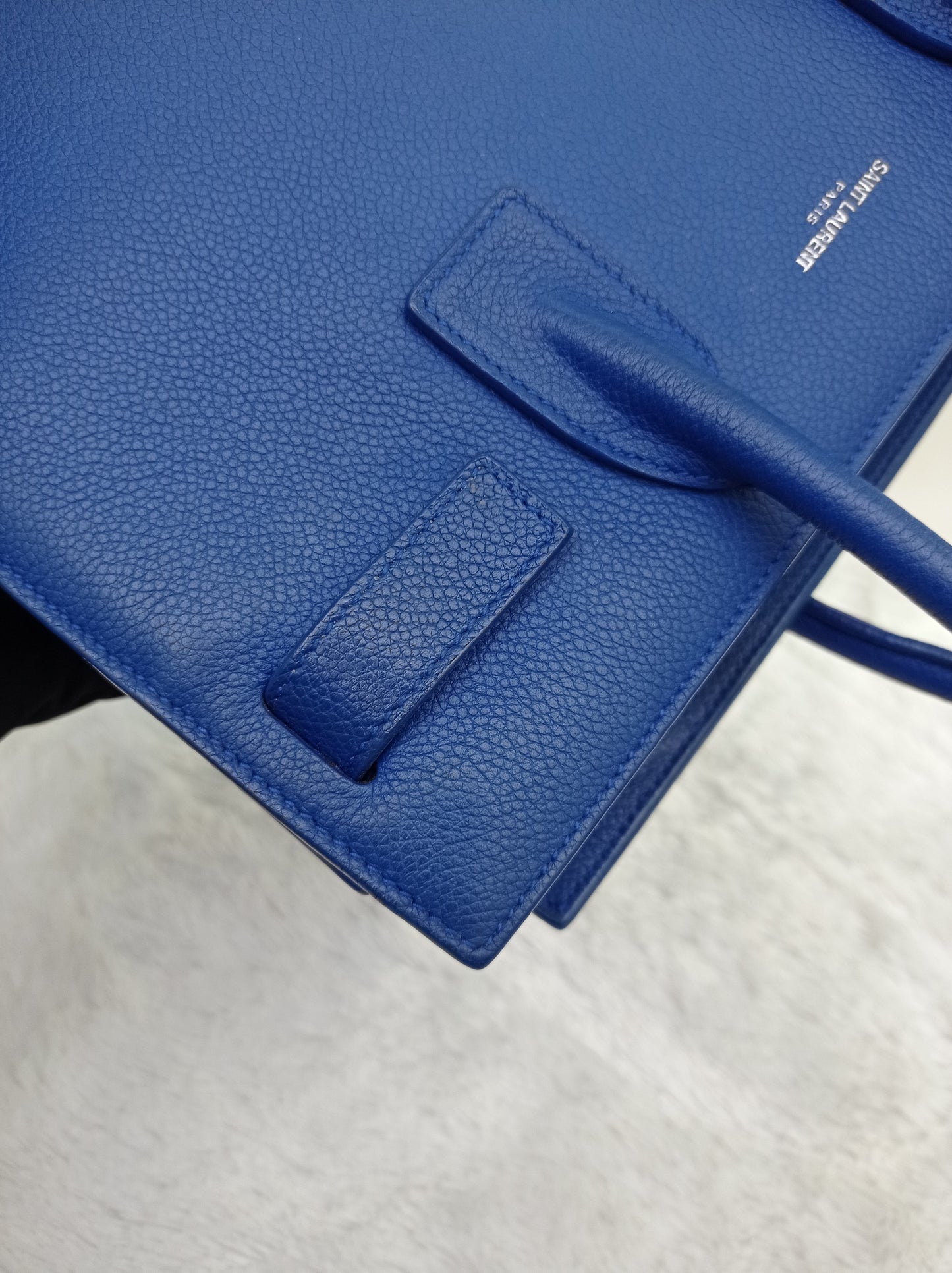 YsL SDJ Mini Grained Blue SHW 2015
Size 26 x 21 x 12cm
