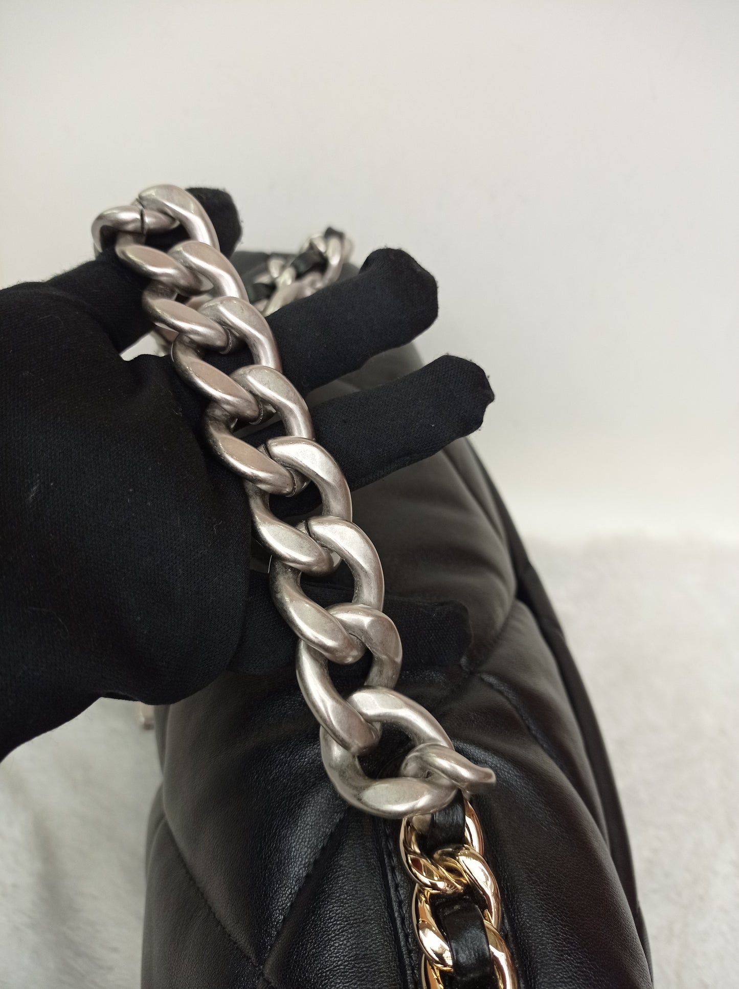 *Neverbeen Used* Chanel C19 Large Black (CHIP)