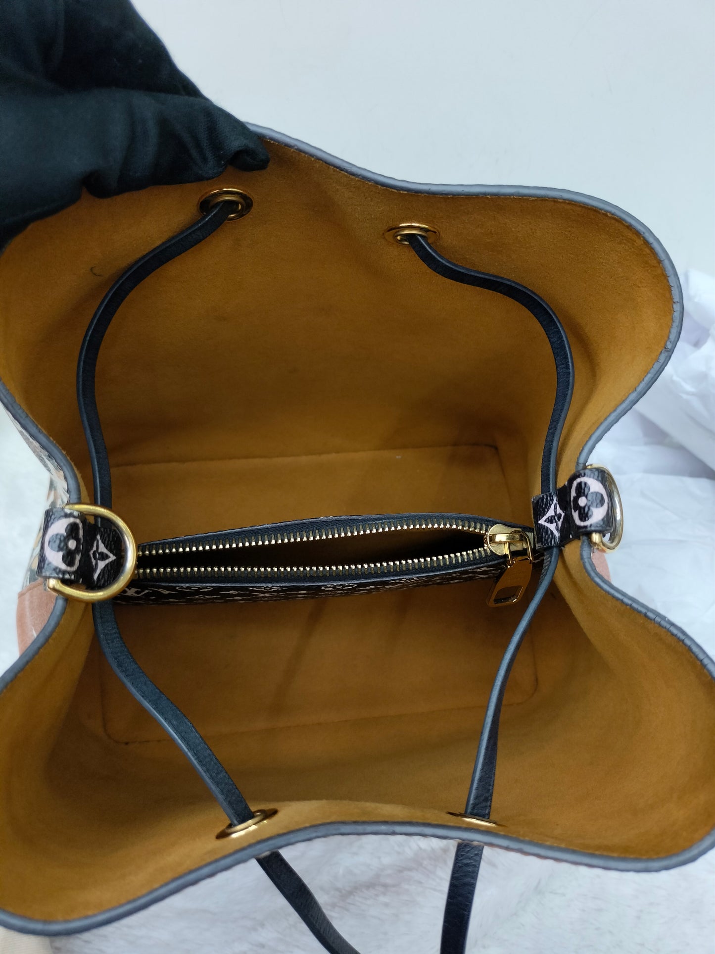 LV Neo Noe Monogram Giant Jungle Leopard Caramel 2019