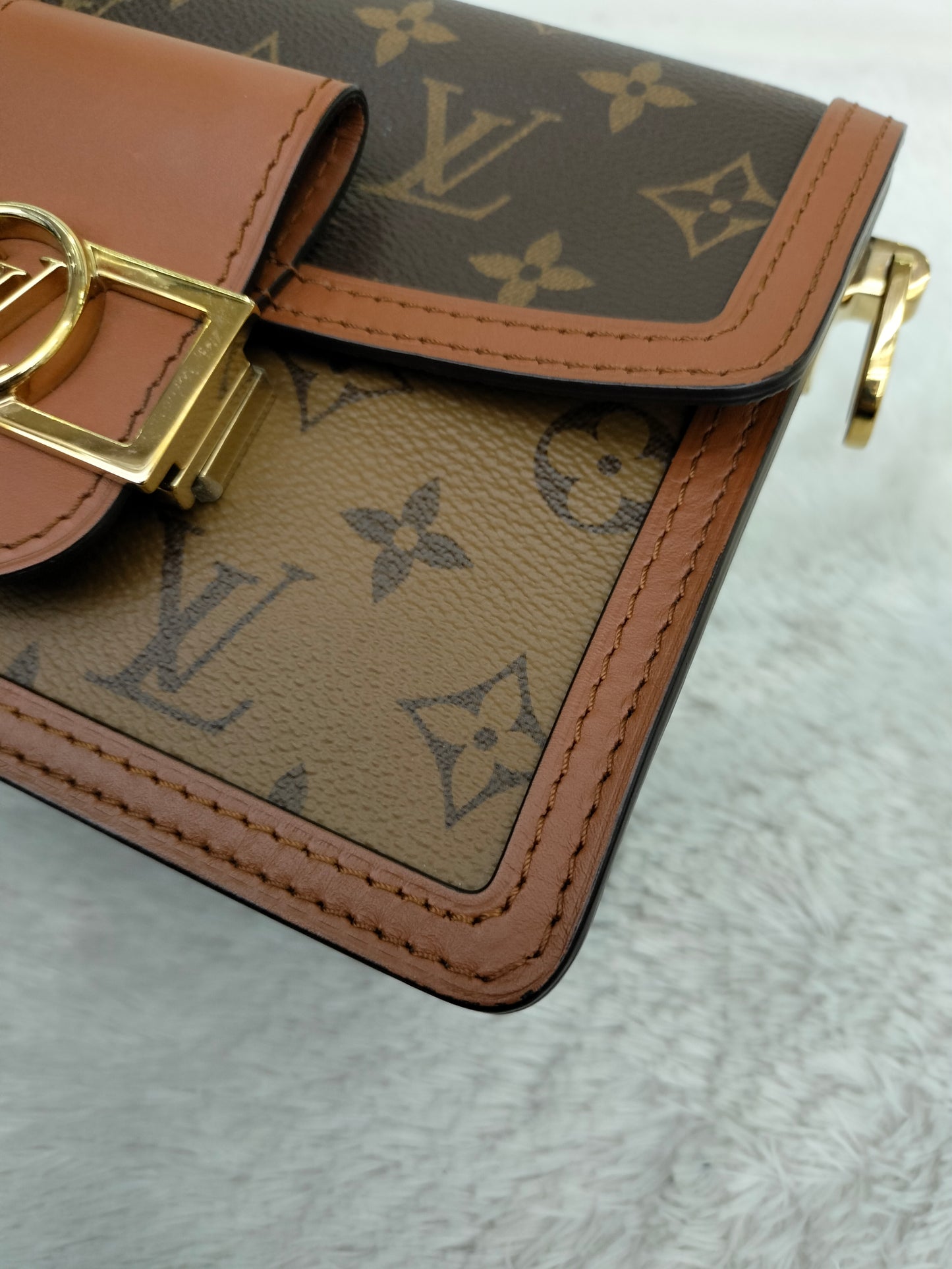LV Dauphine Mini Monogram Reverse 2020