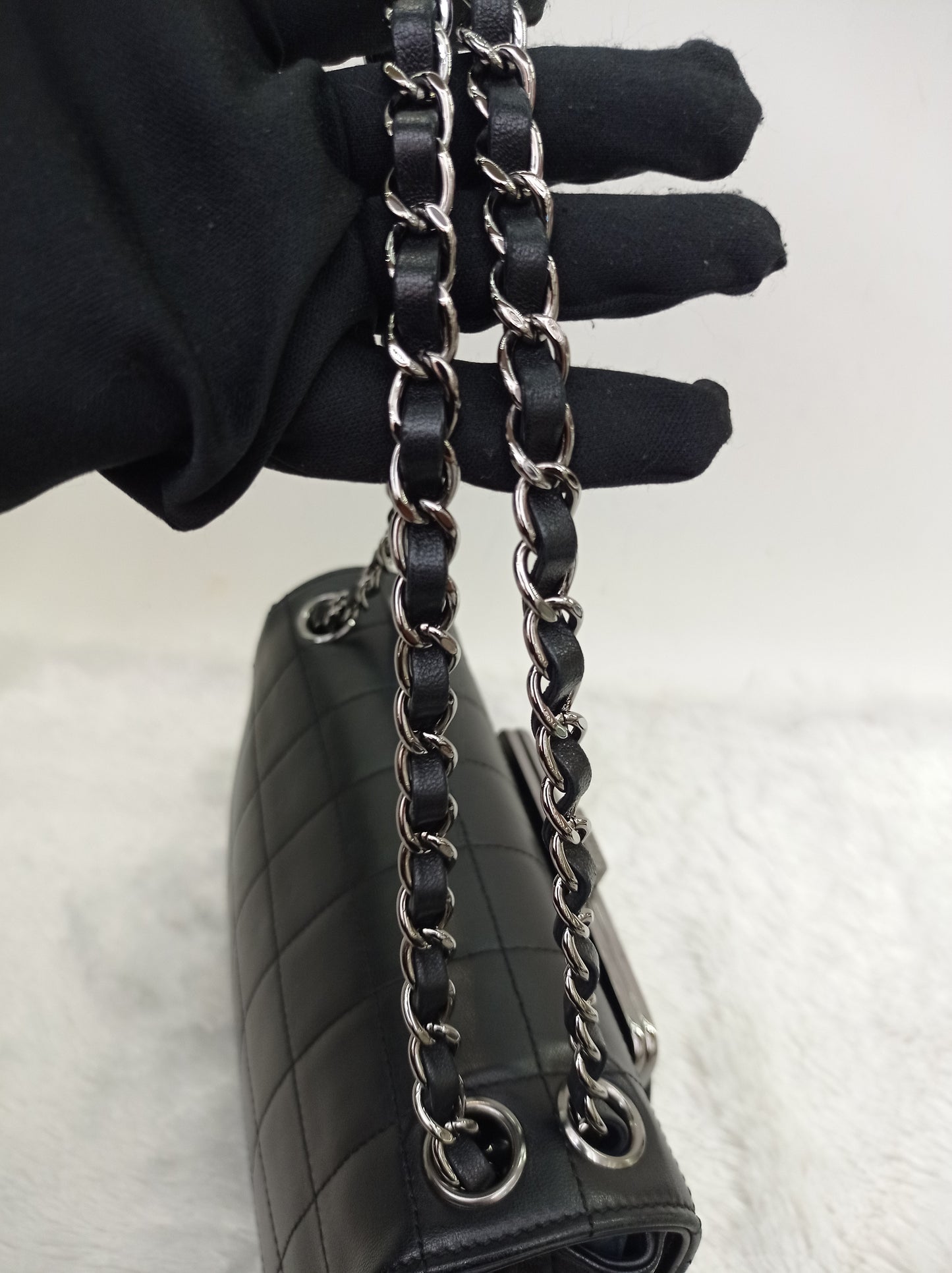 Chanel Small Flap Kiss Lock Lamb Black SHW #10