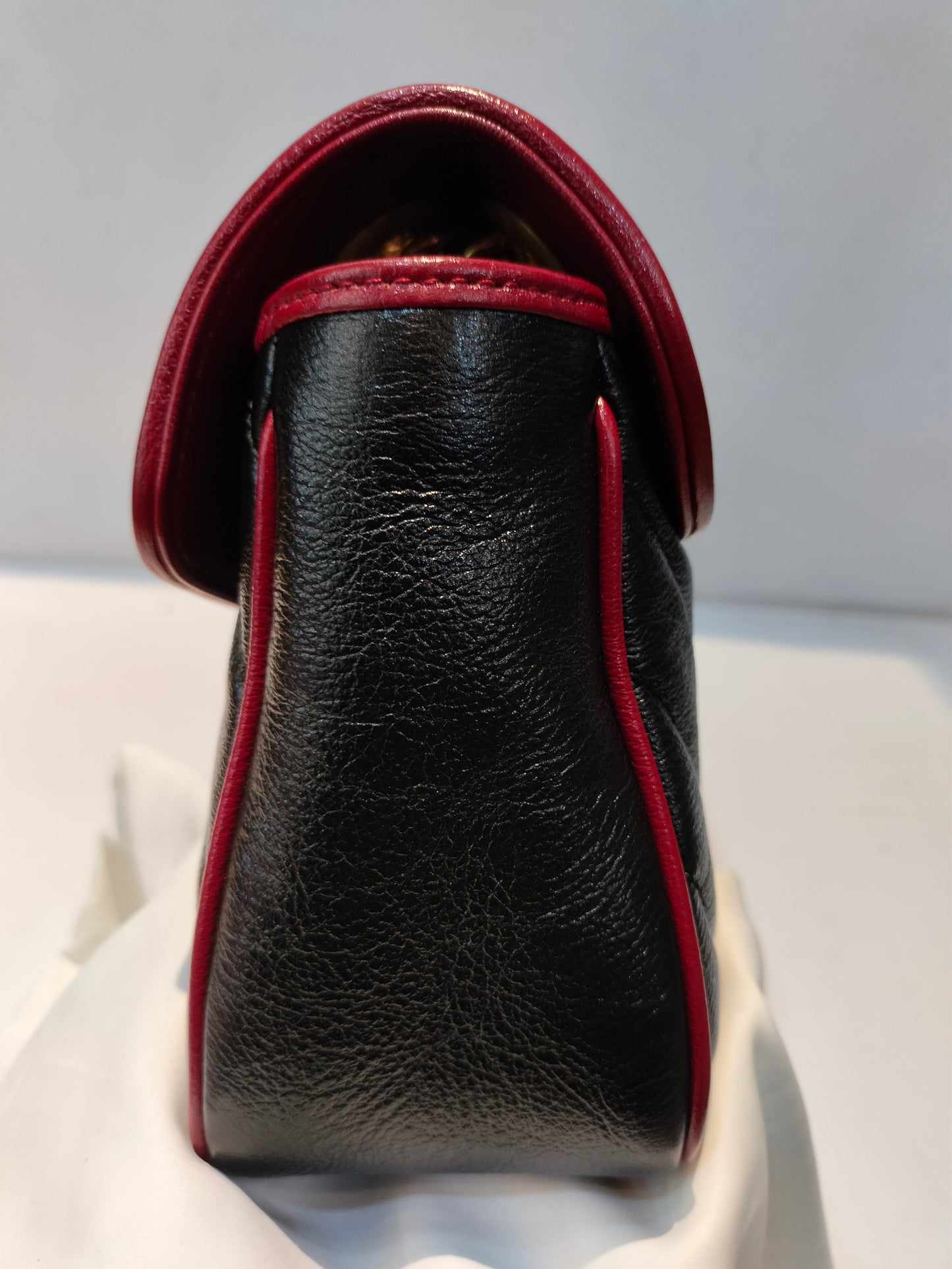 Gucci Marmont Small Black Red GHW