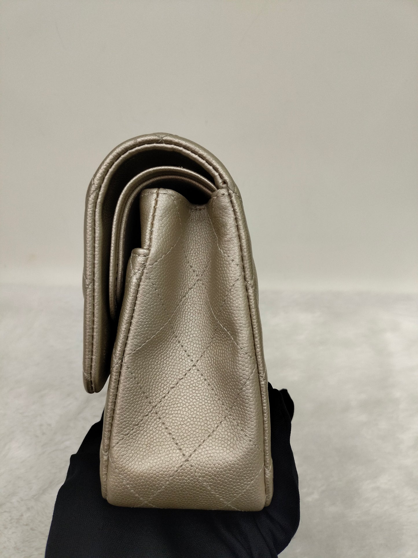Chanel Medium Caviar Champagne GHW DF #23