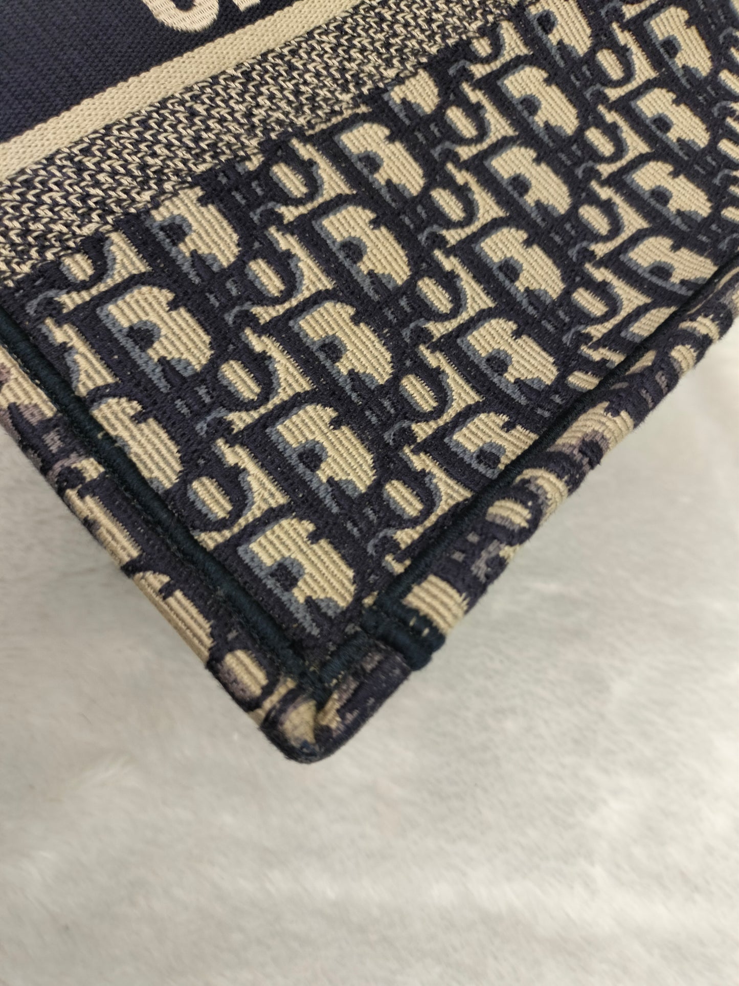 Dior Tote Book Medium Oblique Navy 2019