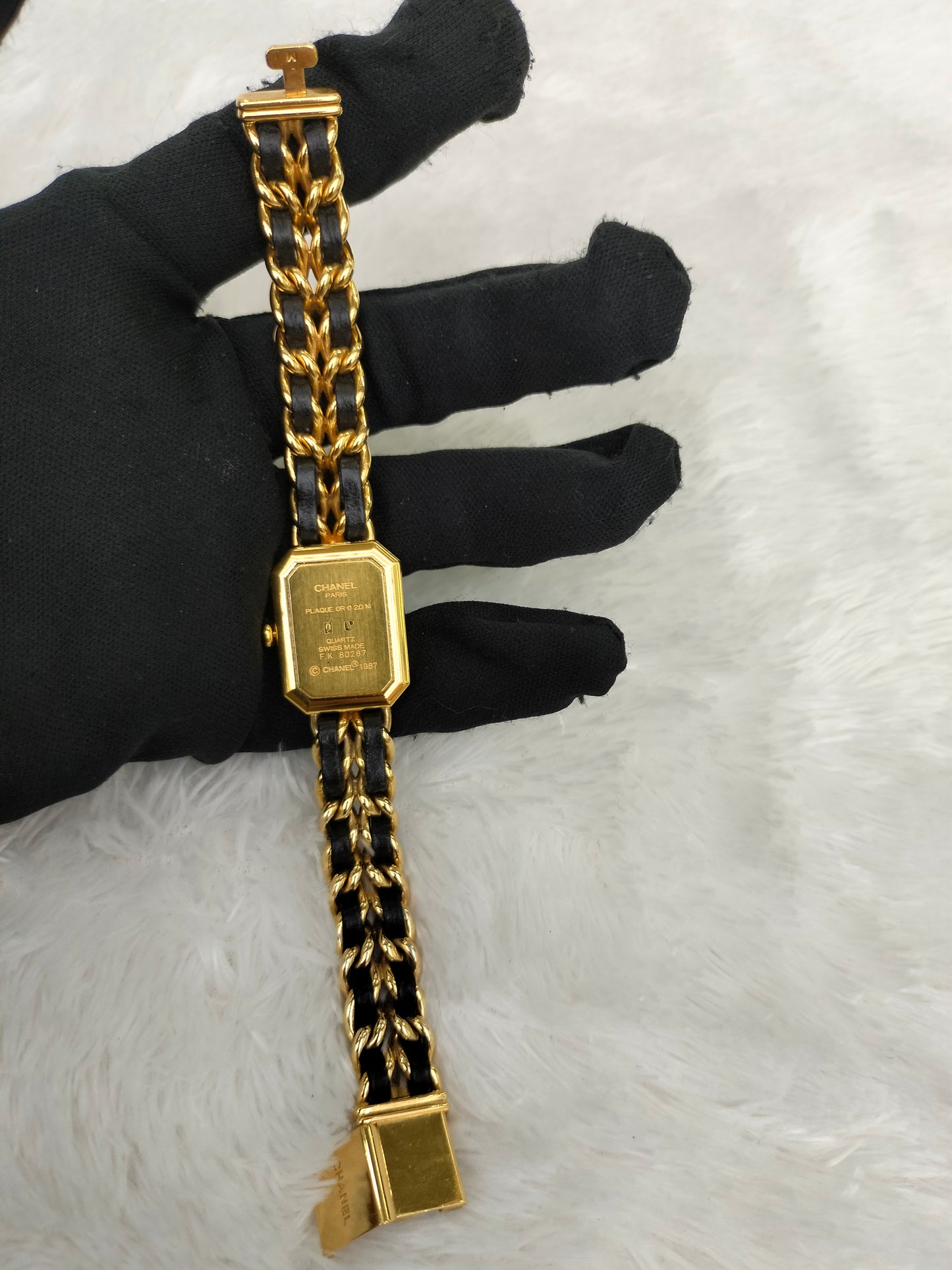 Chanel Watch Black GHW size M