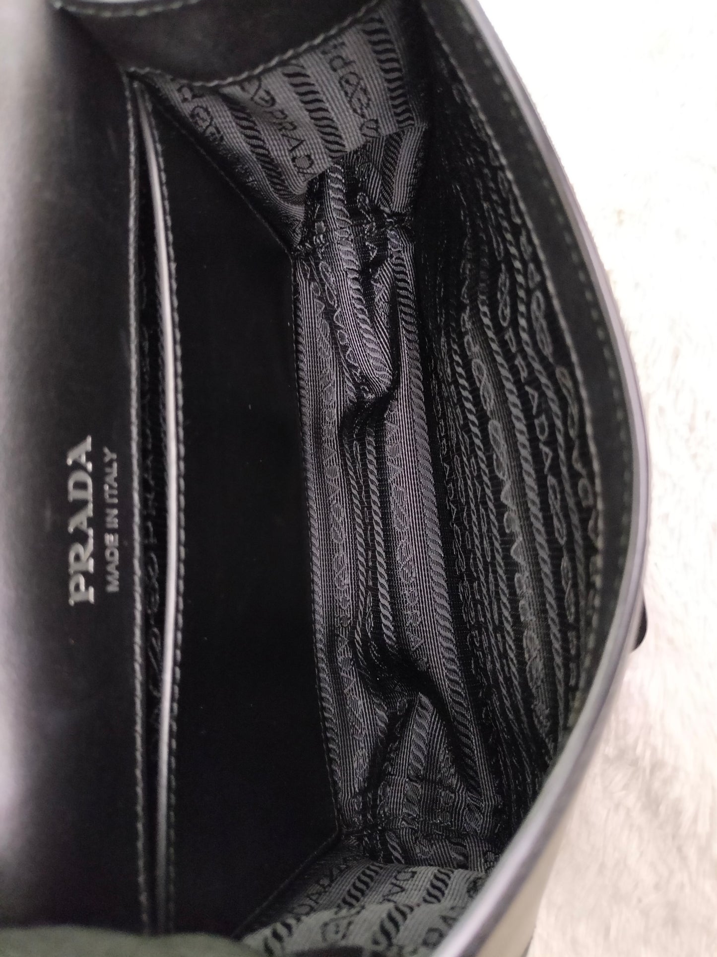 Prada City Calf Nero SHW 2017