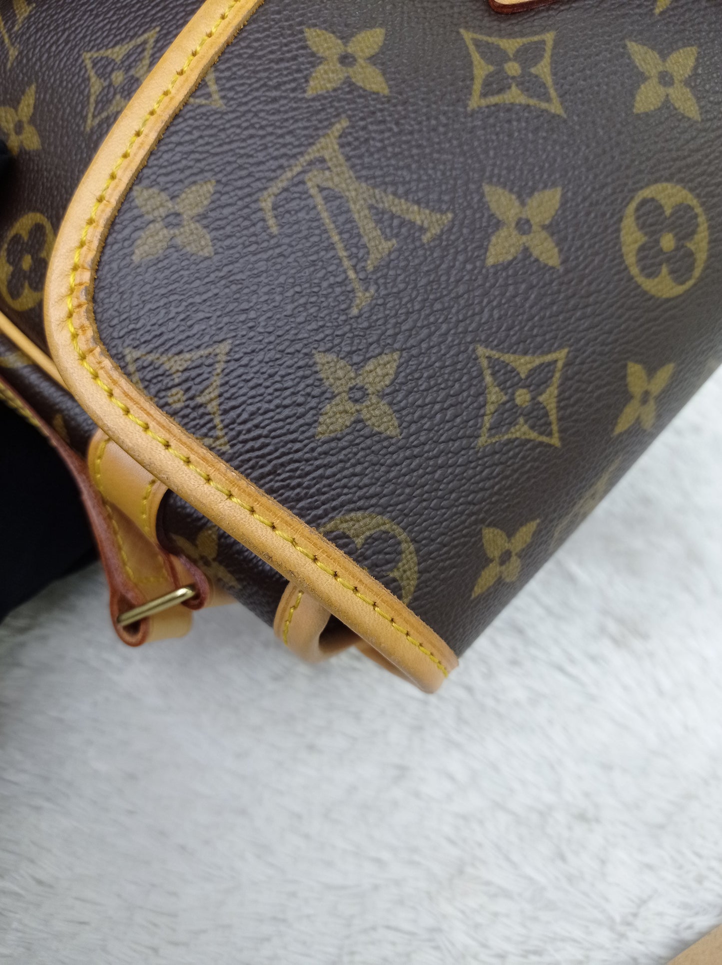 LV Sologne Shoulder Monogram