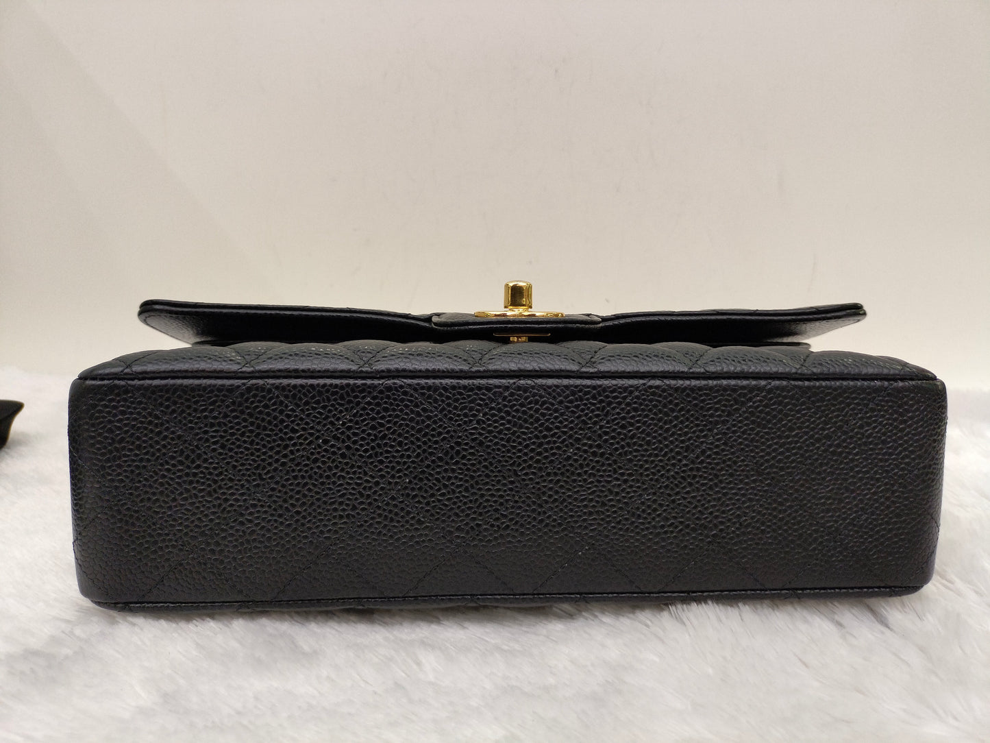 Chanel Medium Caviar Black GHW DF #29