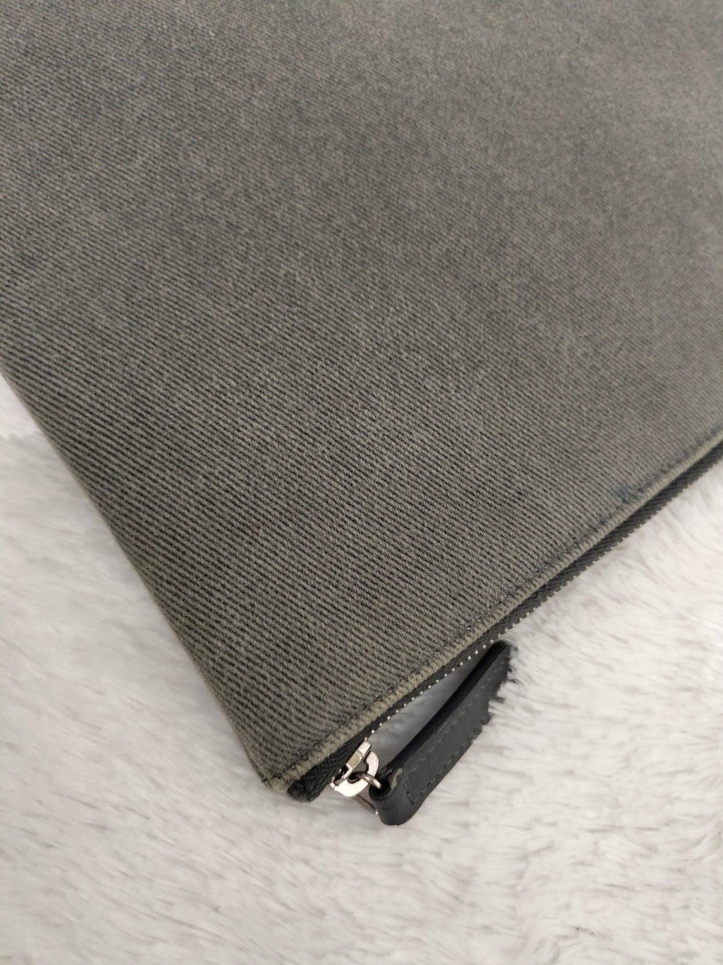 Chanel O'Case Deauville Sequin Grey SHW #23