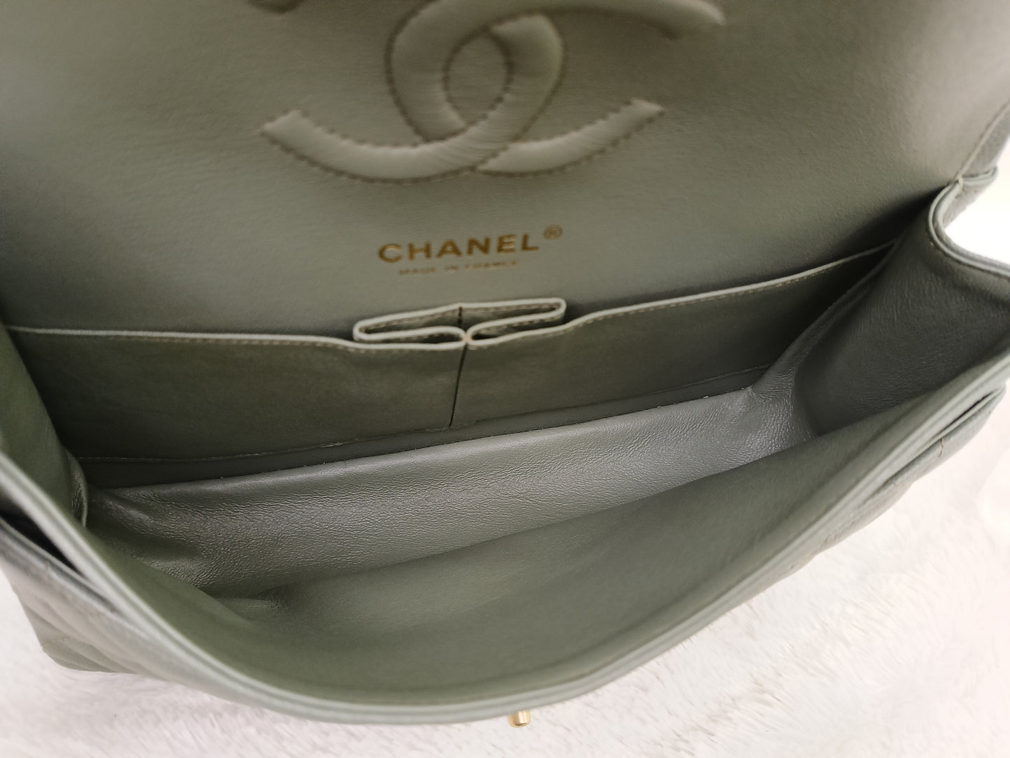 Chanel Medium Caviar Light Green GHW DF #25