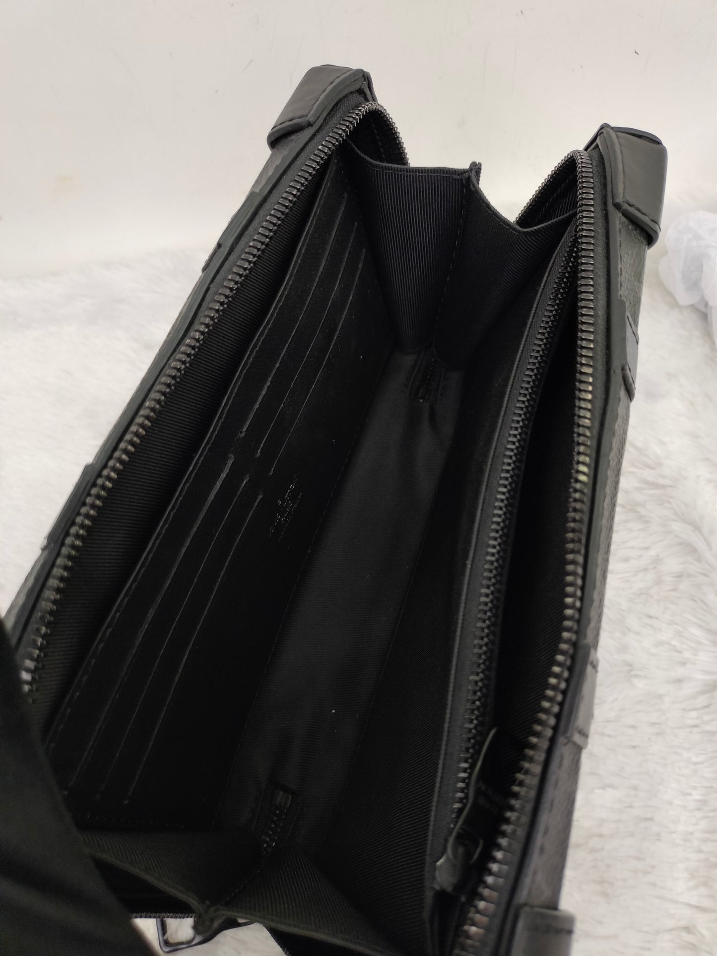 LV Soft Trunk Wallet Monogram Eclipse (CHIP)