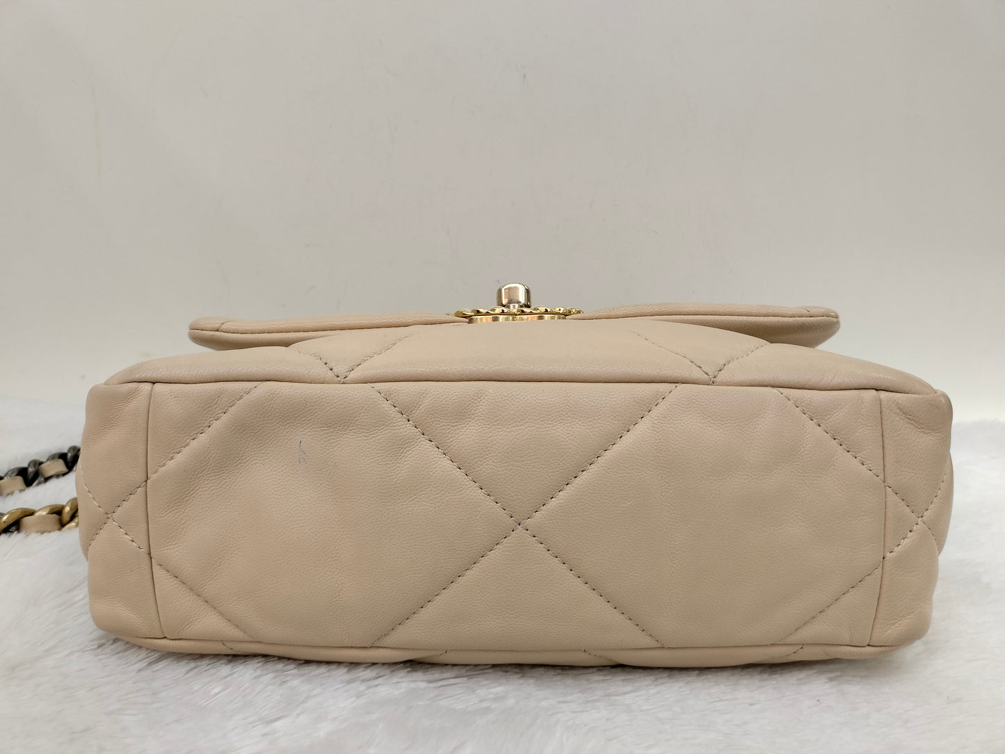 Chanel C19 Small Beige #28