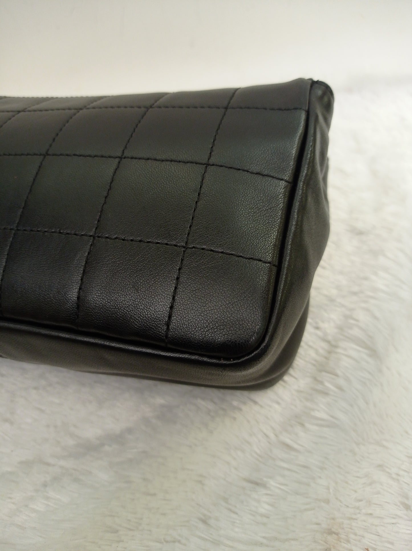 Chanel Small Flap Kiss Lock Lamb Black SHW #10