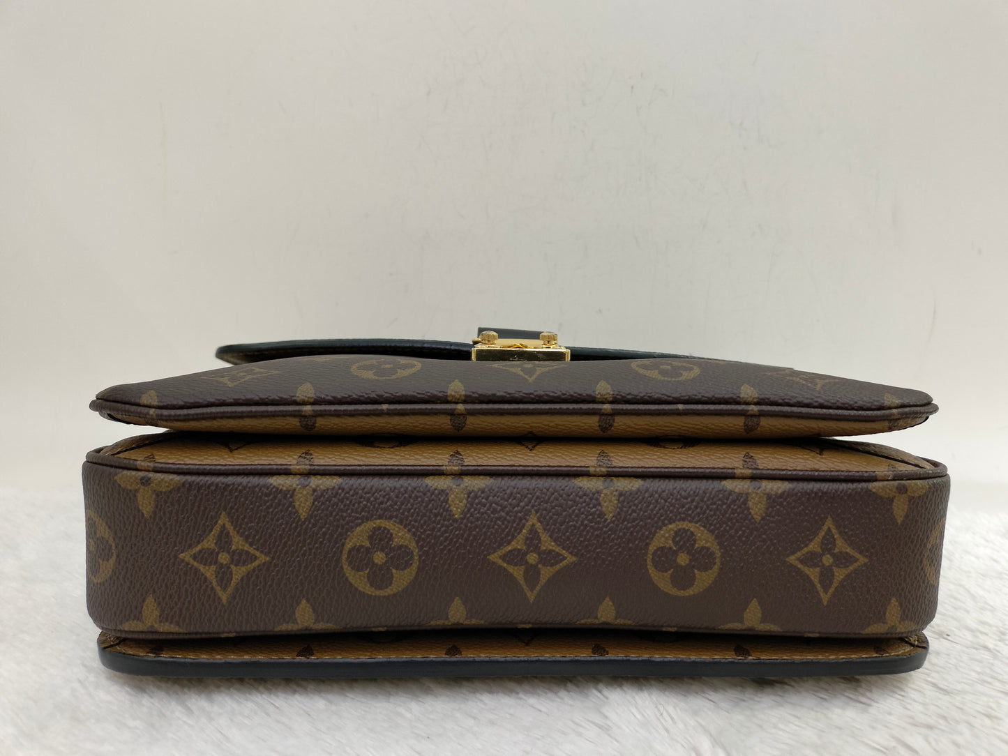 LV Metis Reverse (CHIP)