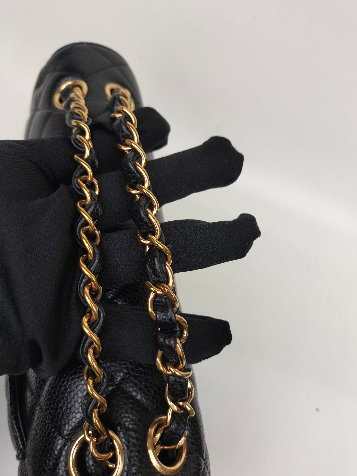 Chanel Medium Caviar Black GHW DF (CHIP)