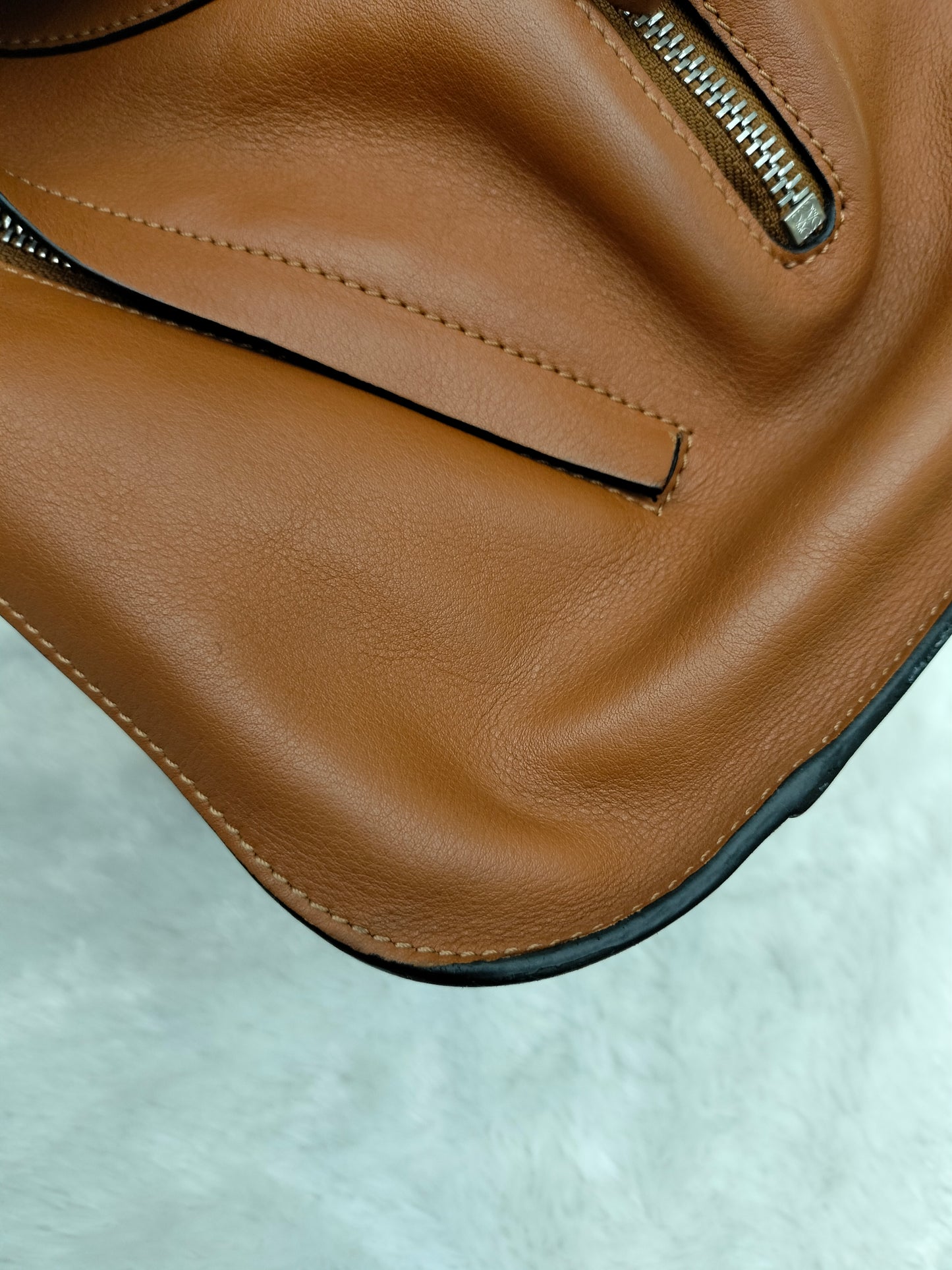 Loewe Hammock Small Tan SHW 2016