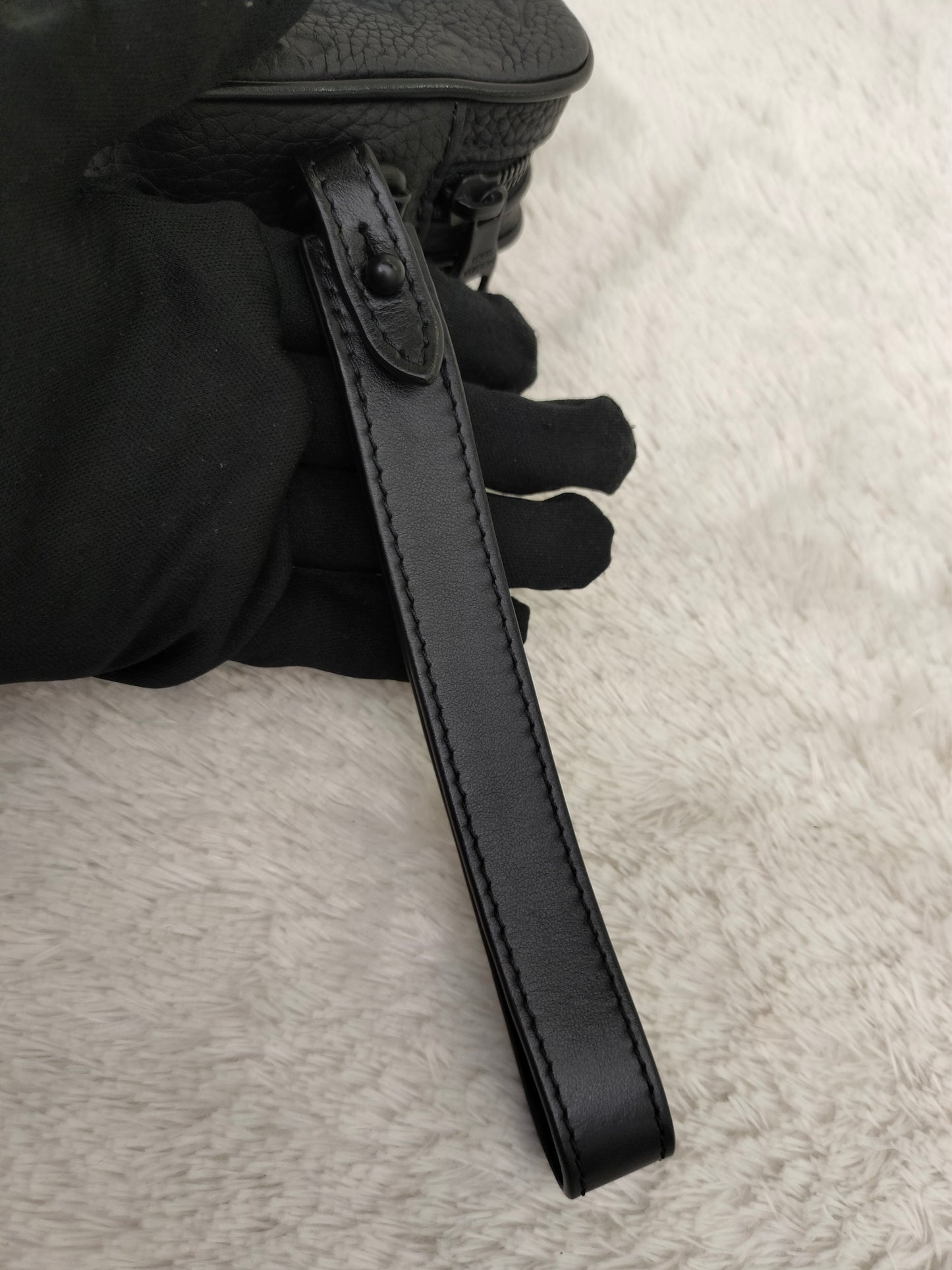 LV Pochette Volga Monogram Taurillon Empreinte Noir 2020