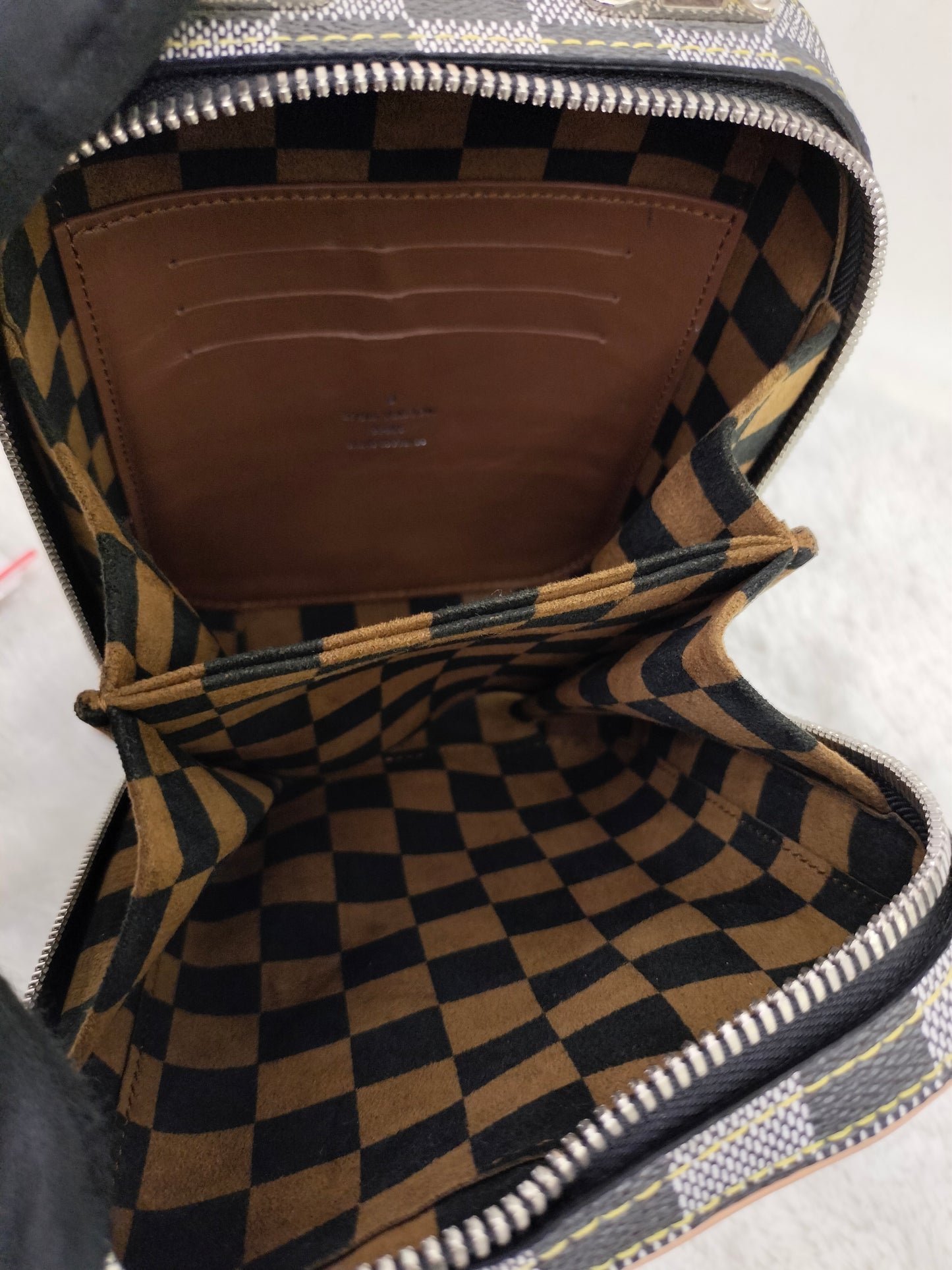 LV Valisette Vertical Damier Colour Noir 2019