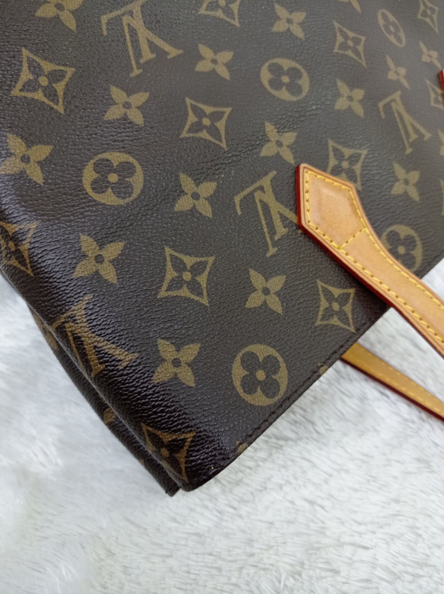LV Wilshire PM Monogram
