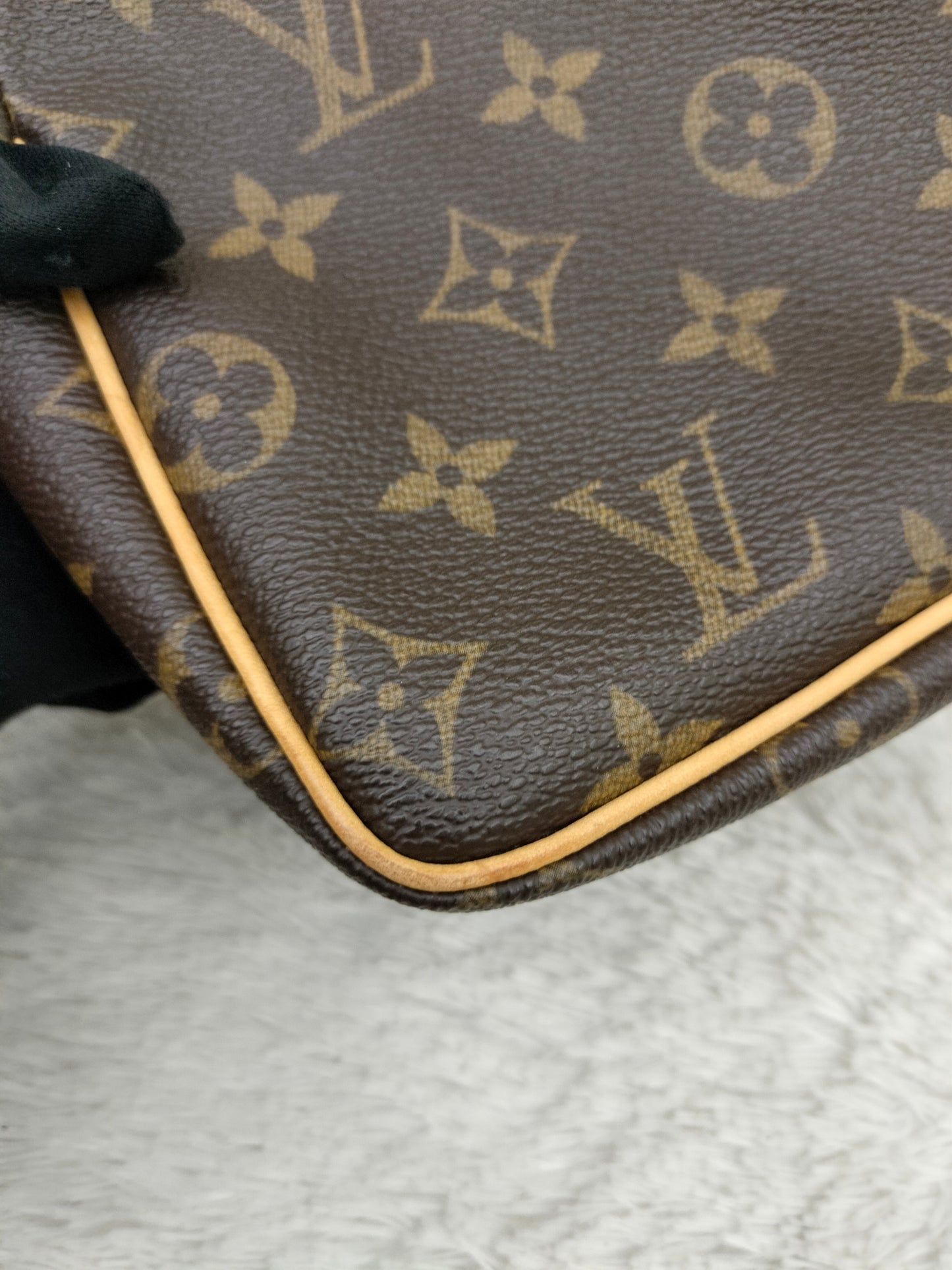 LV Viva Cite PM Monogram