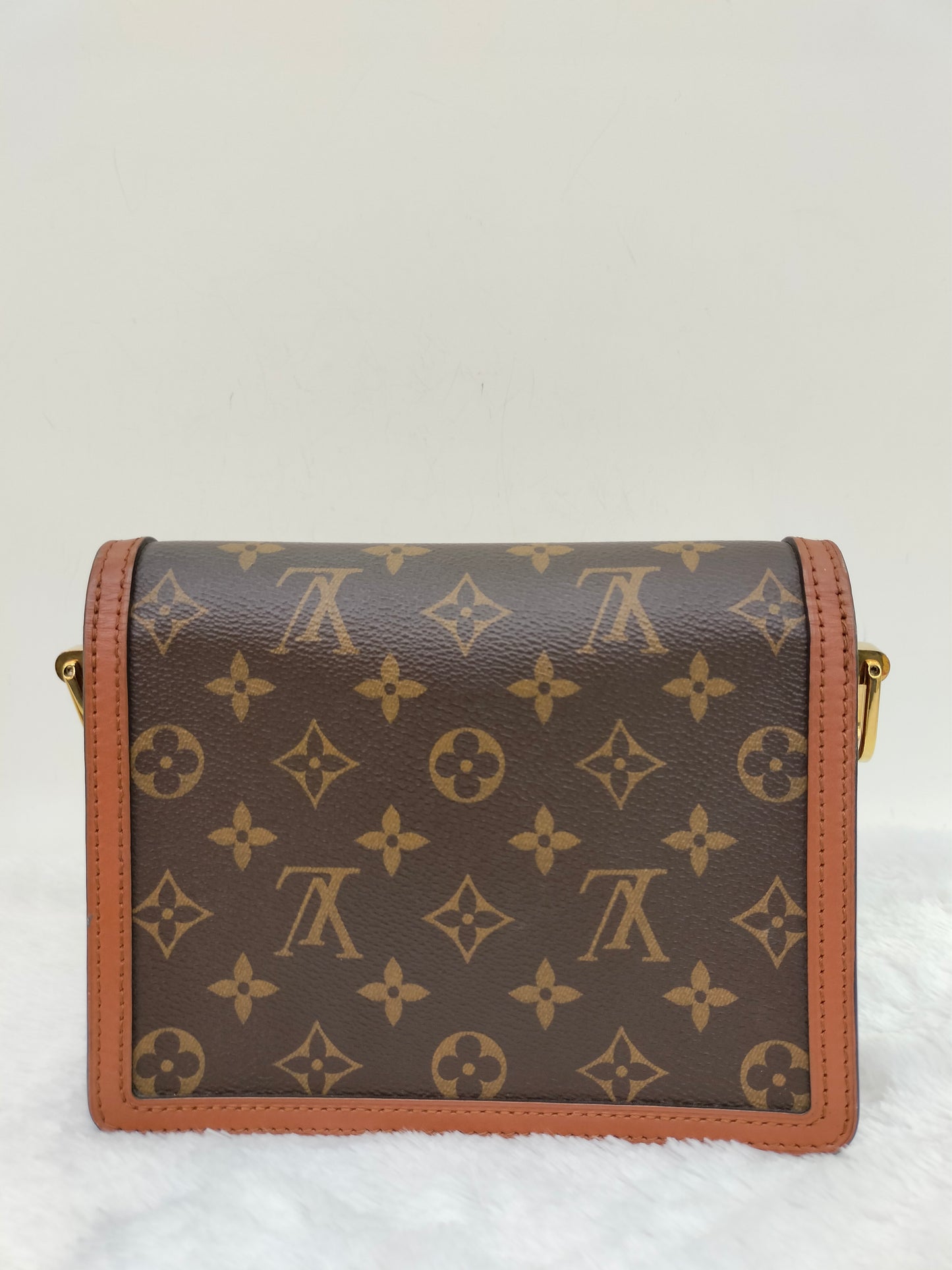 LV Dauphine Mini Monogram Reverse 2019