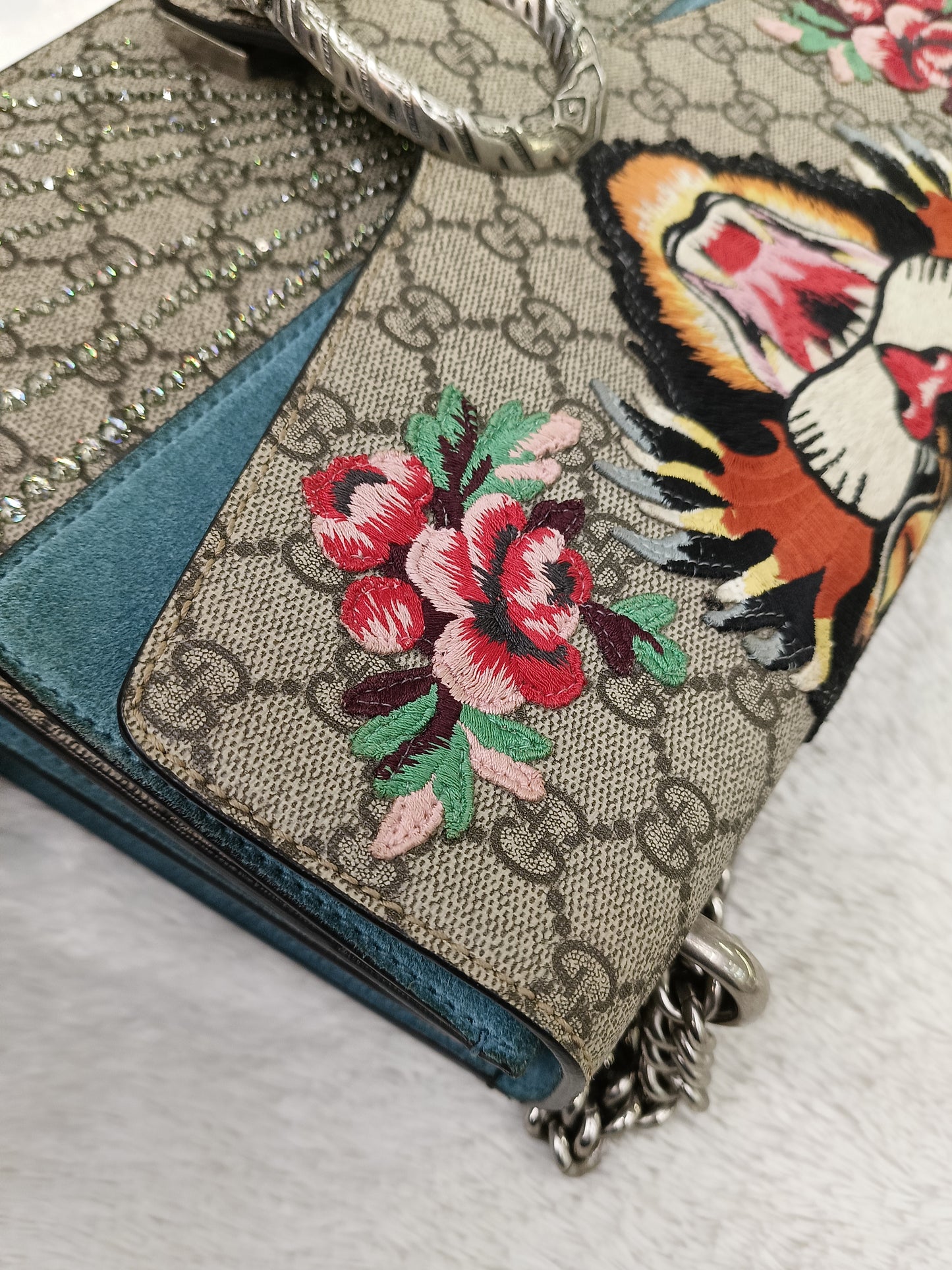 Gucci Dionysus Medium Embriodered Angry Cat Light Blue RHW