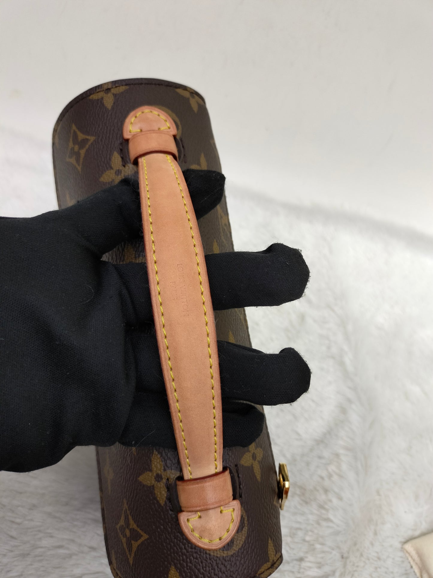 LV Pochette Metis East West Monogram 2023 (CHIP)