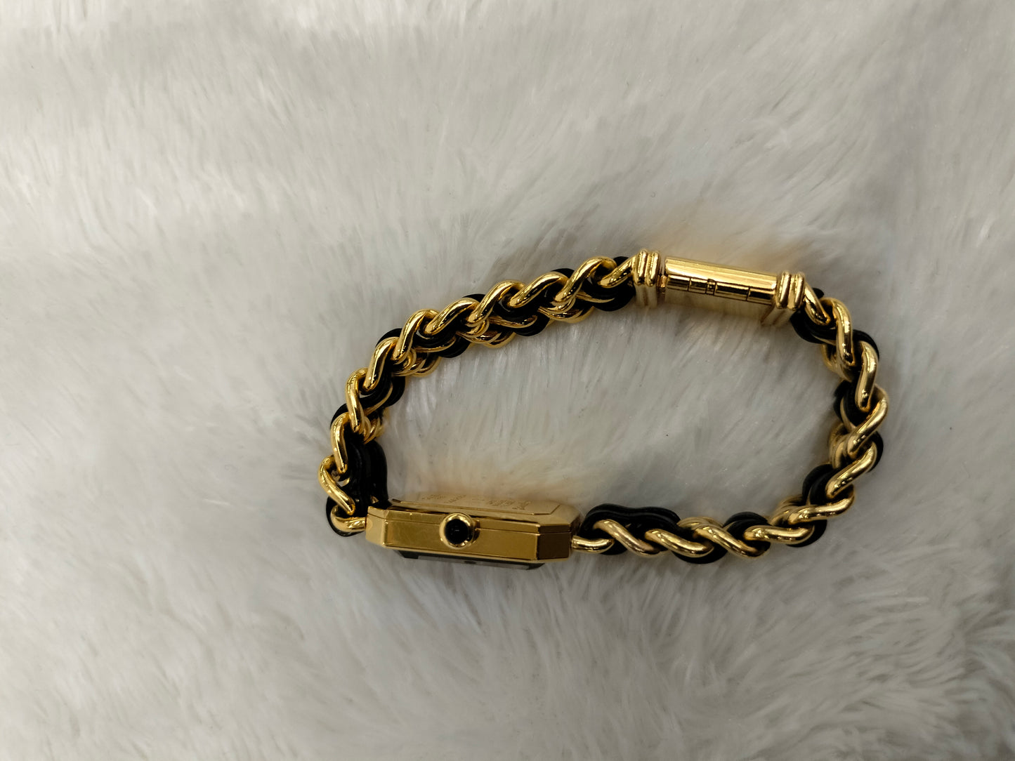 Chanel Watch Black GHW size M