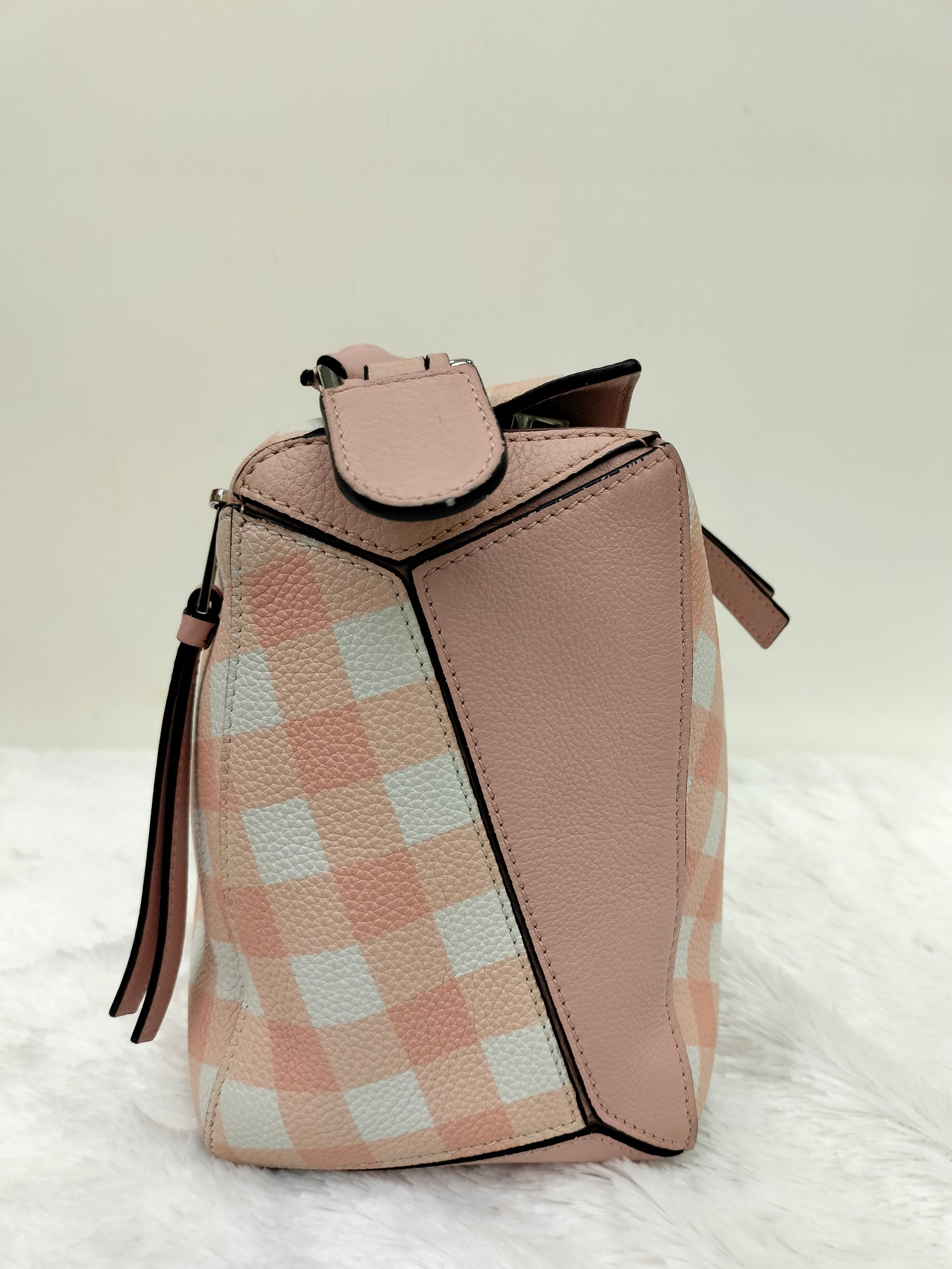 Loewe Puzzle Gingham Medium Pink White SHW 2017