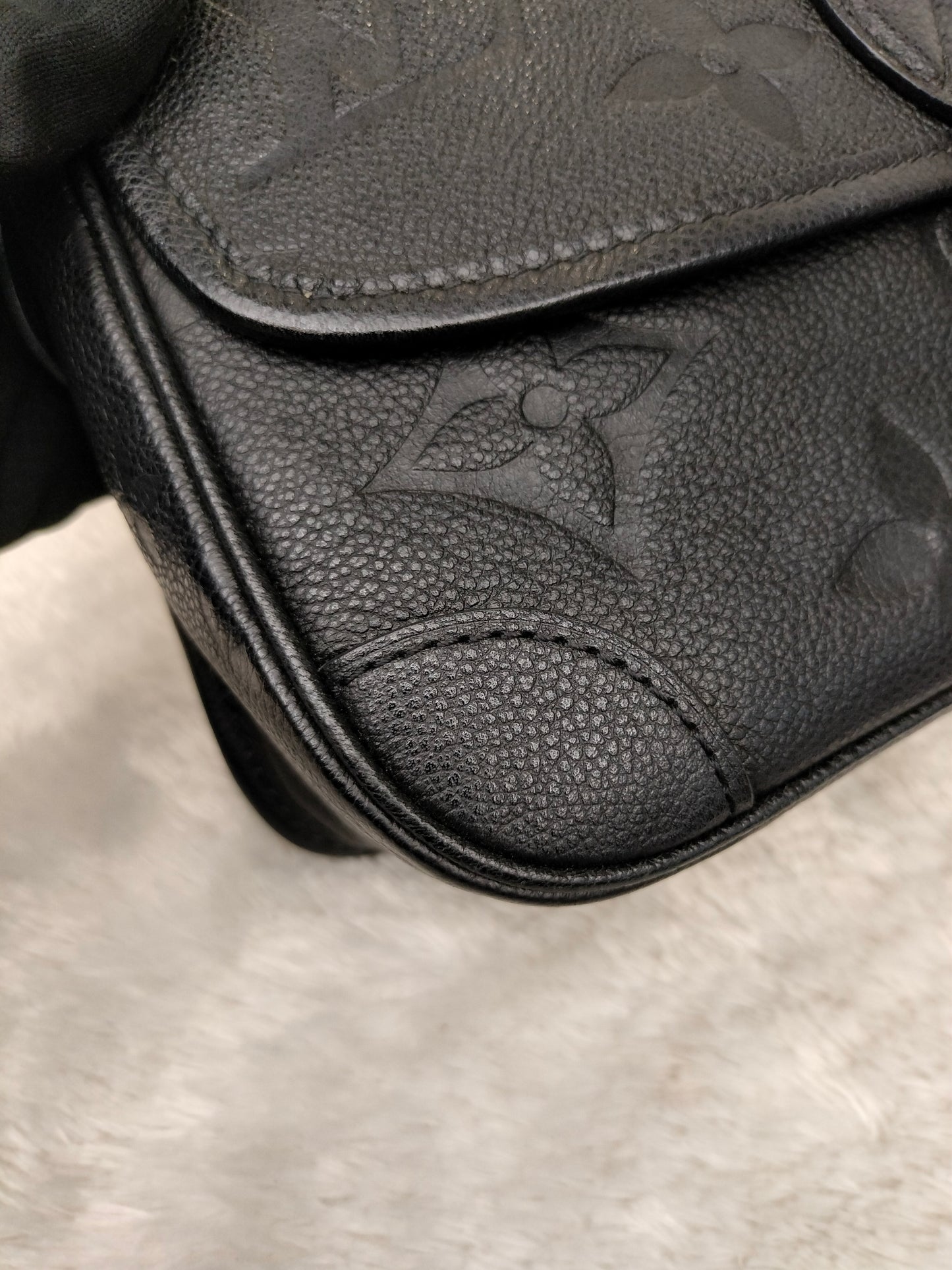 LV Diane PM ST NM Monogram Empreinte Noir (CHIP)
