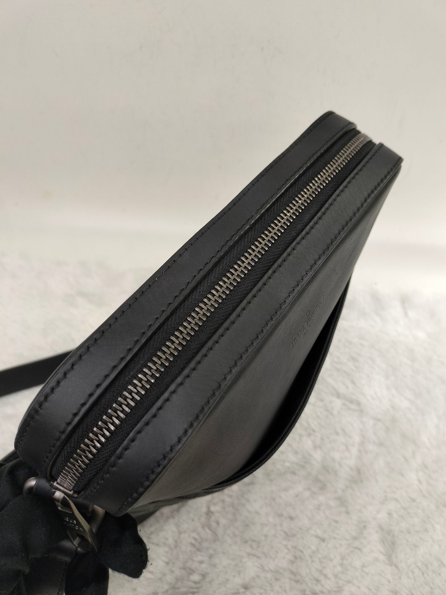 LV District Onyx Damier Infini Black 2017