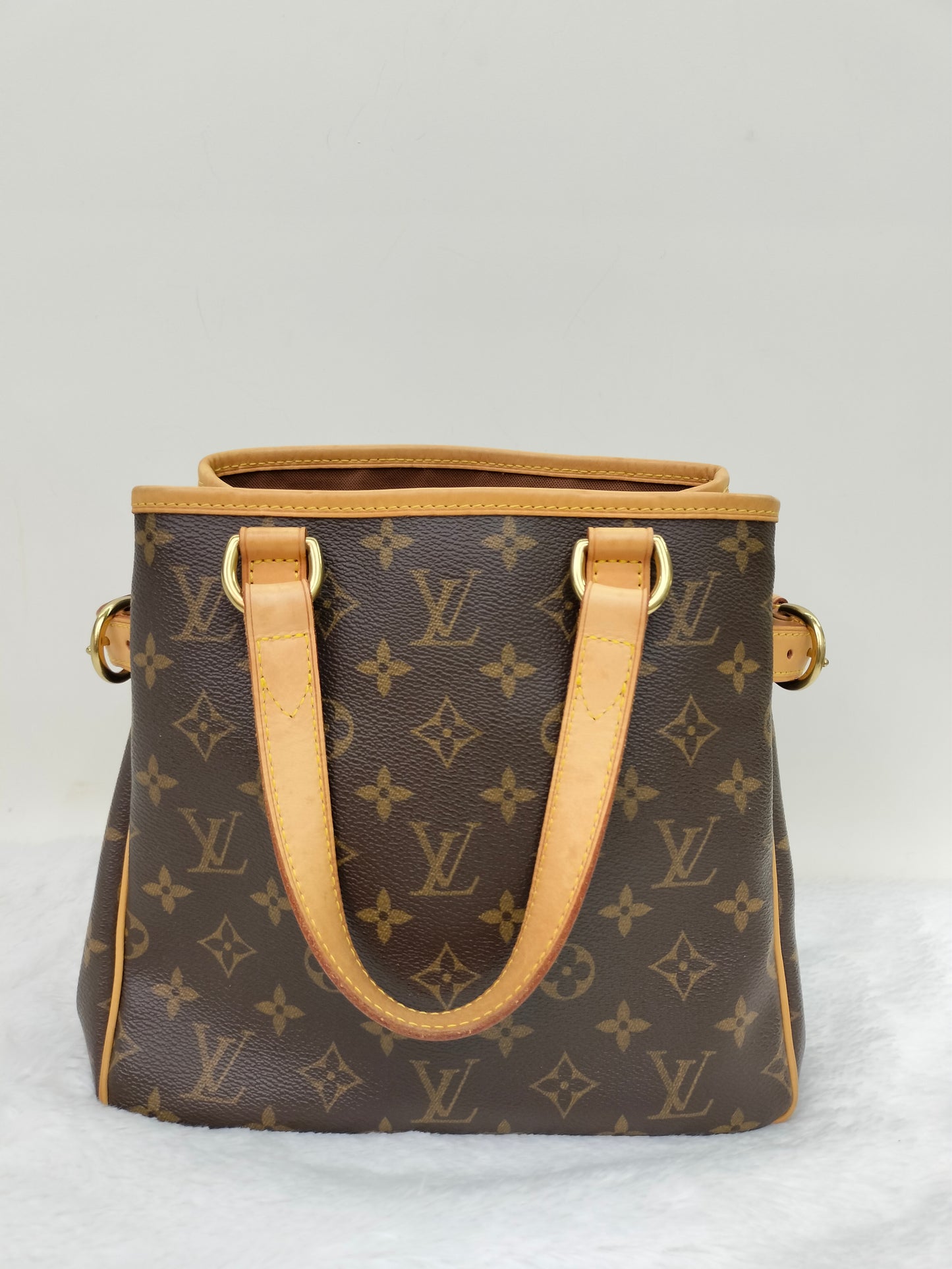 *Good Condition*
LV Batignoles PM Monogram