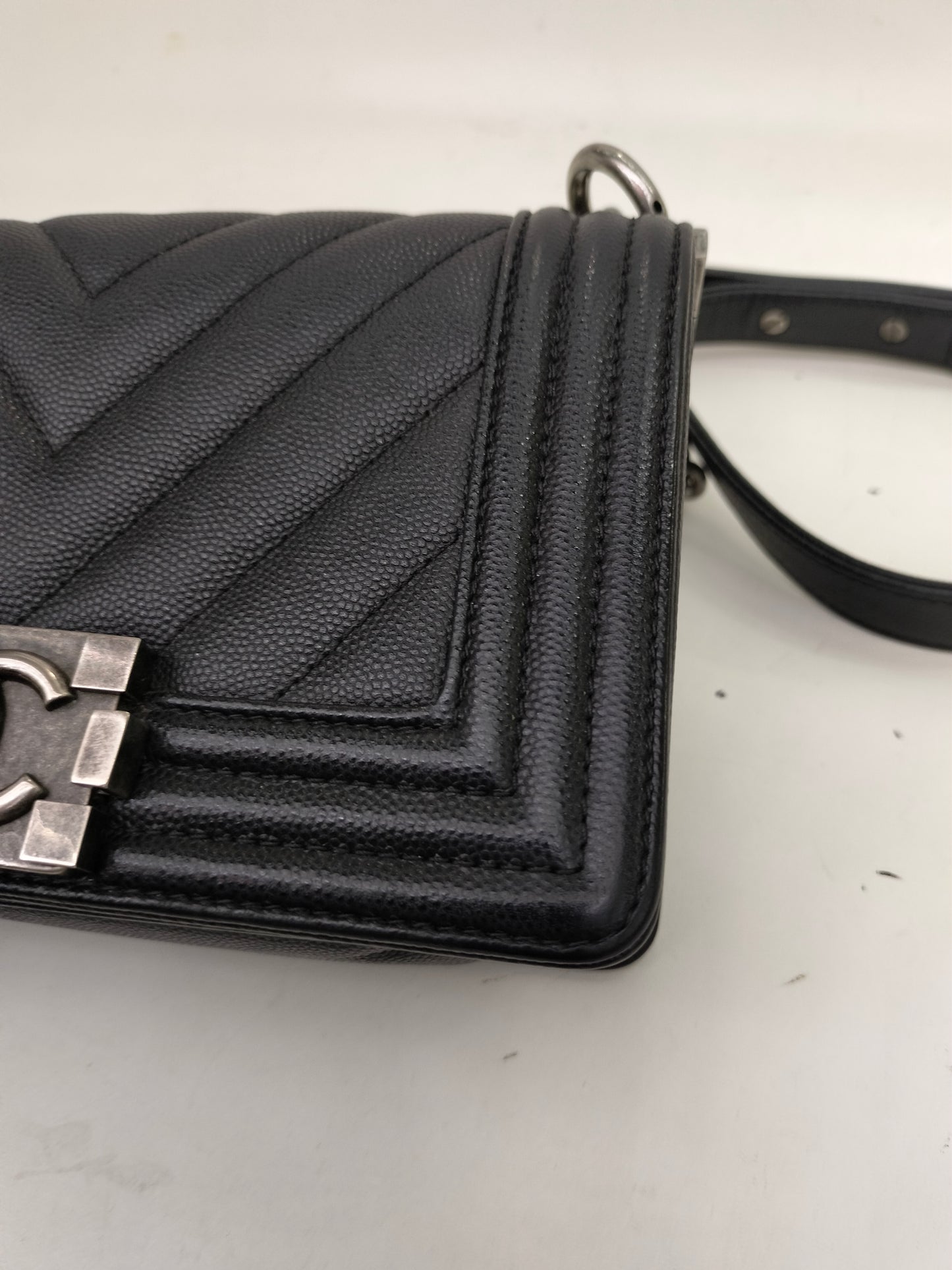 Chanel Boy 20 Chevron Caviar Black RHW #24
