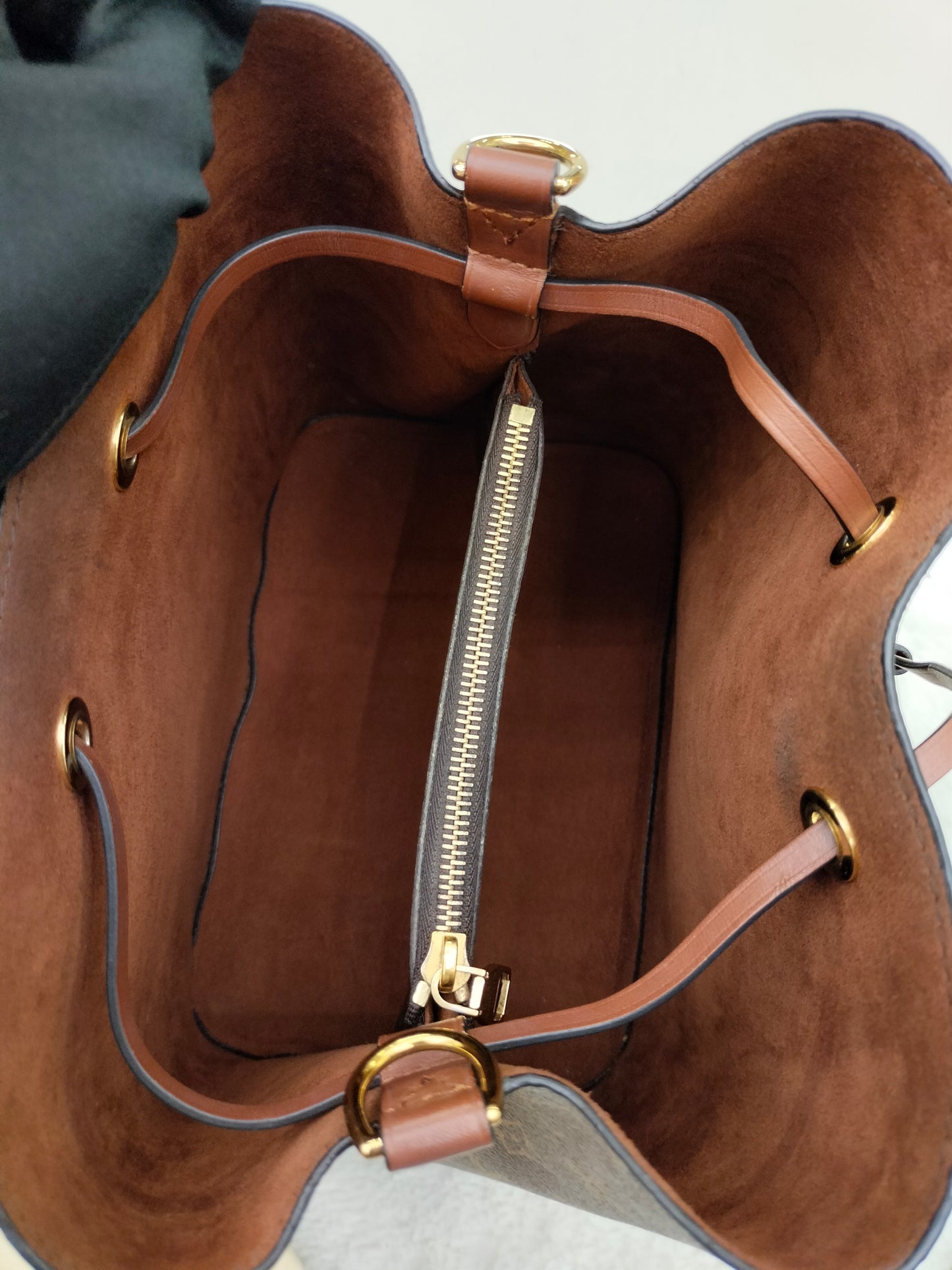 LV Neo Noe MM Monogram Caramel (CHIP)