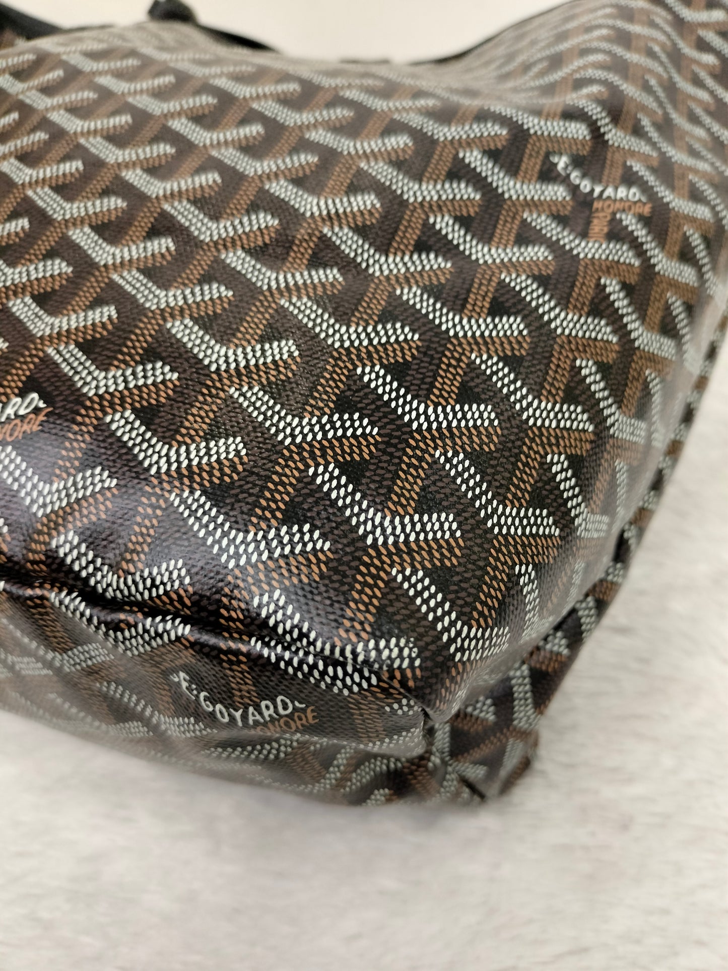 *Neverbeen Used* Goyard St Louis PM Noir 2023