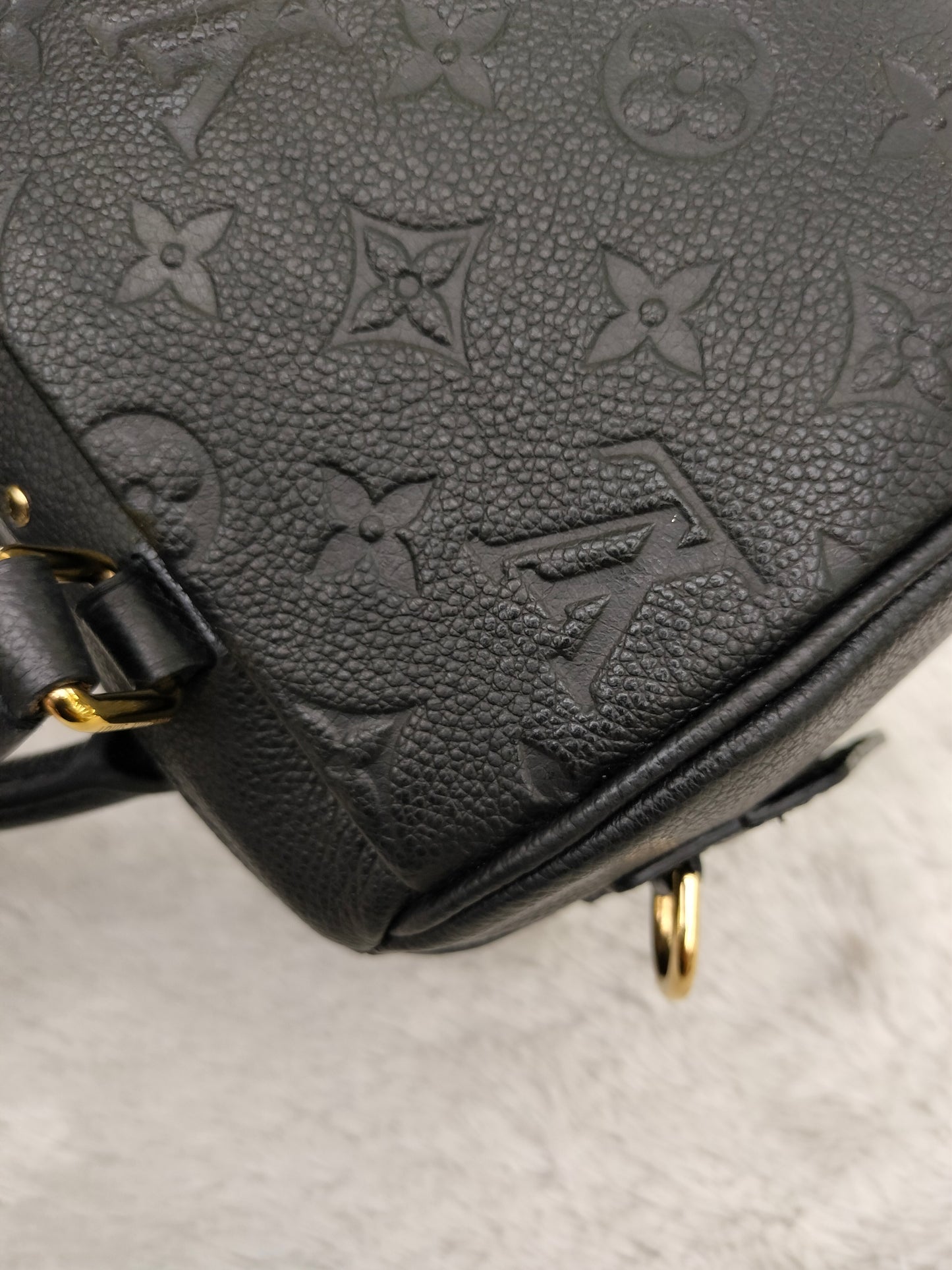 LV Bandou 20 Empreinte Noir 2016